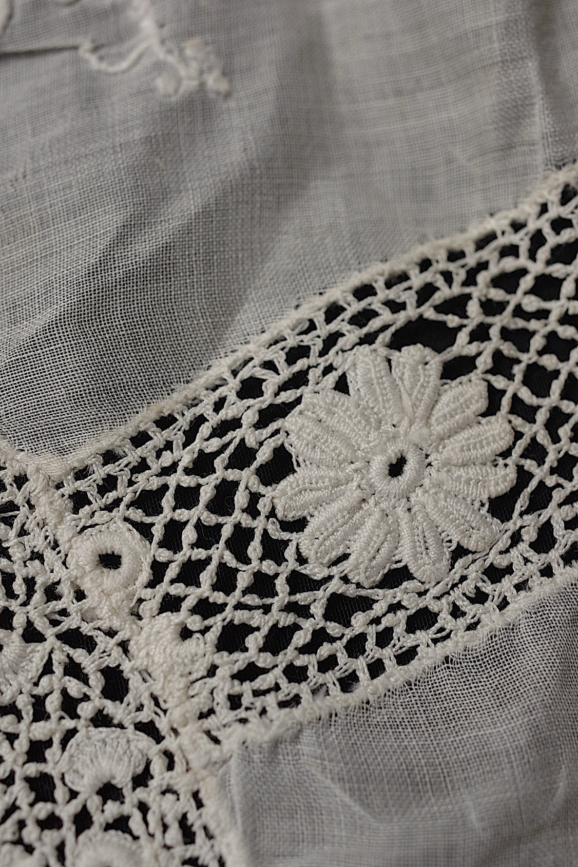 アンティークレース dentelle antique  襟2つ .FR a l'epoque