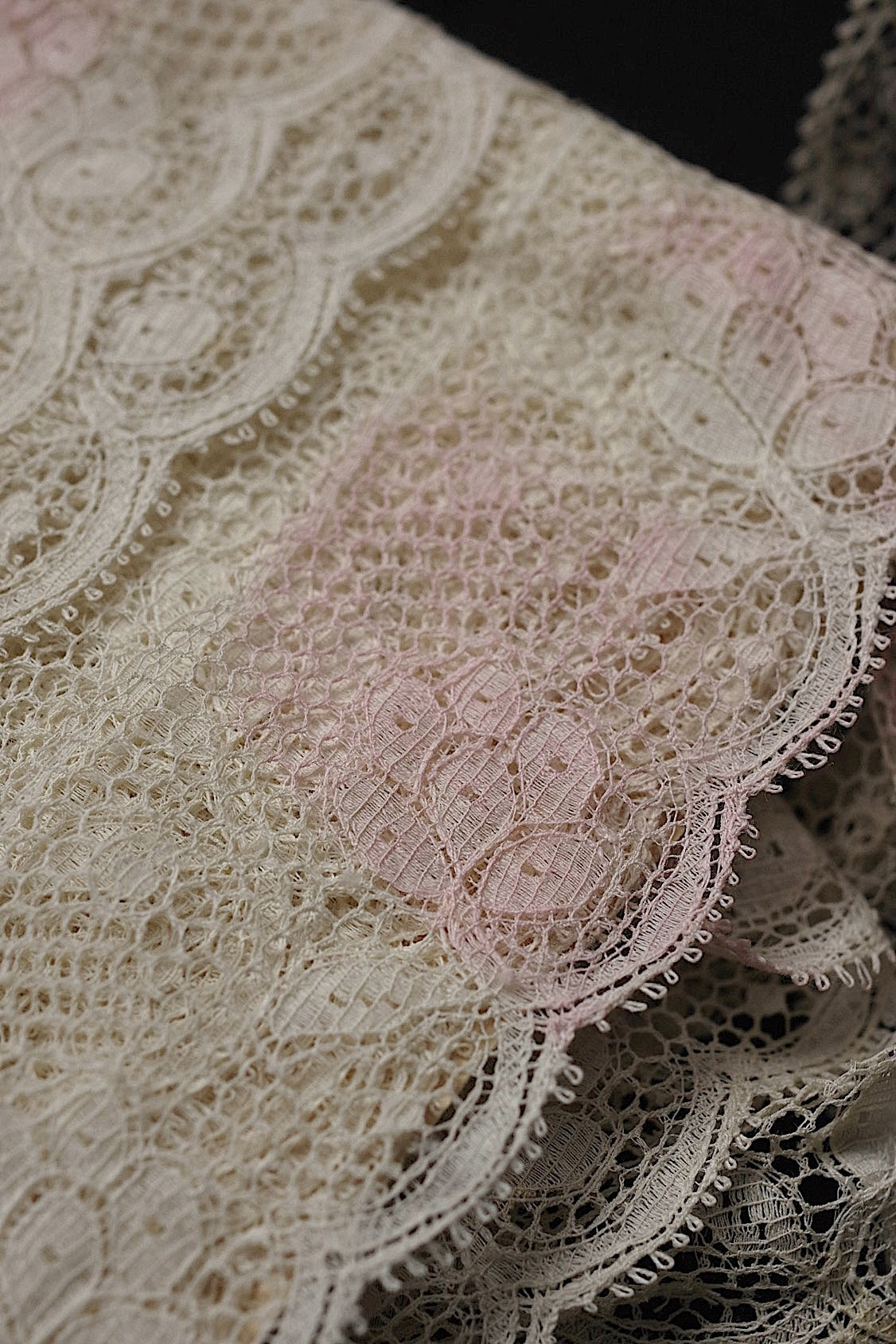 アンティークレース dentelle antique 940cm .FR a l'epoque