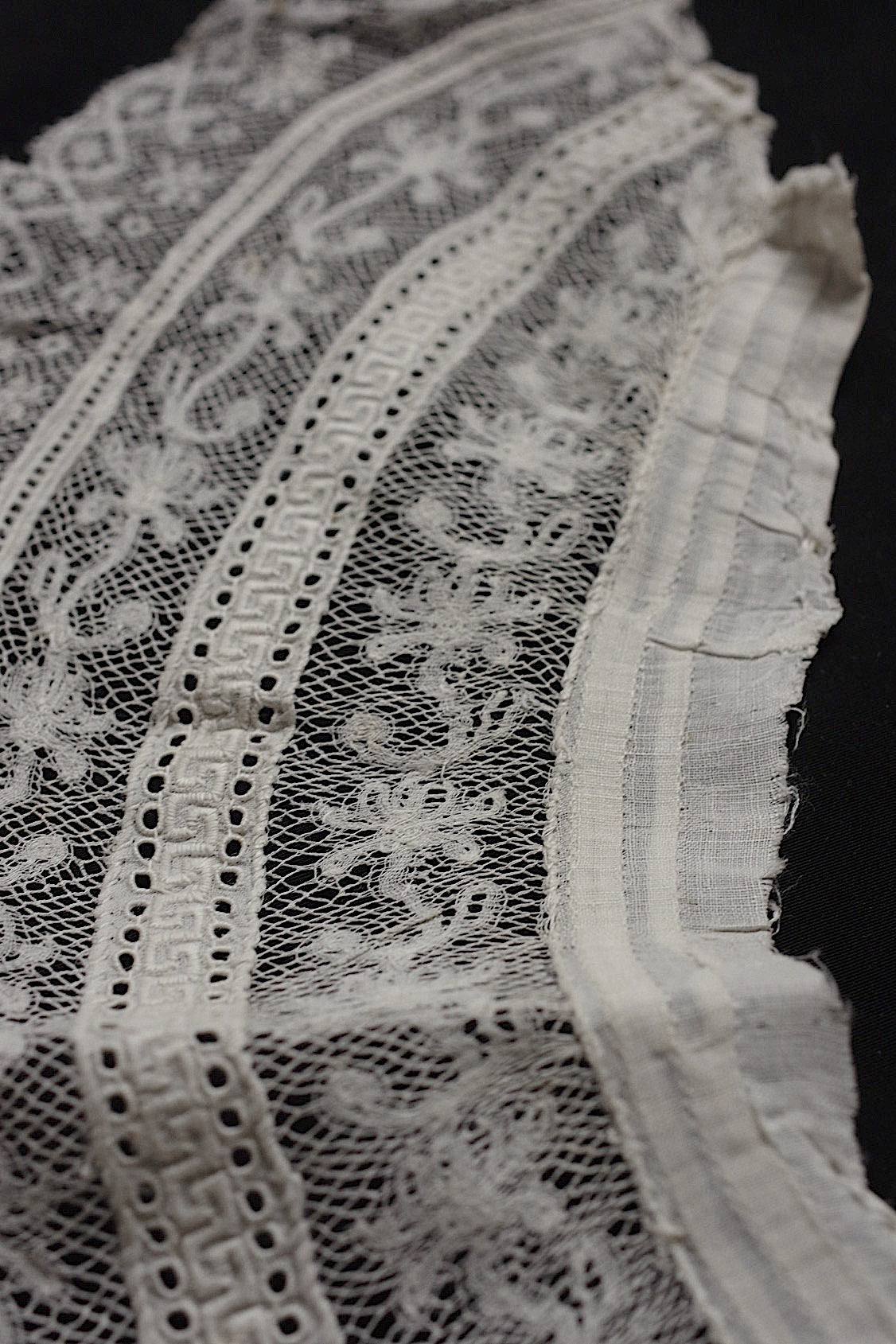 アンティークレース dentelle antique  ハギレ 襟 .FR a l'epoque
