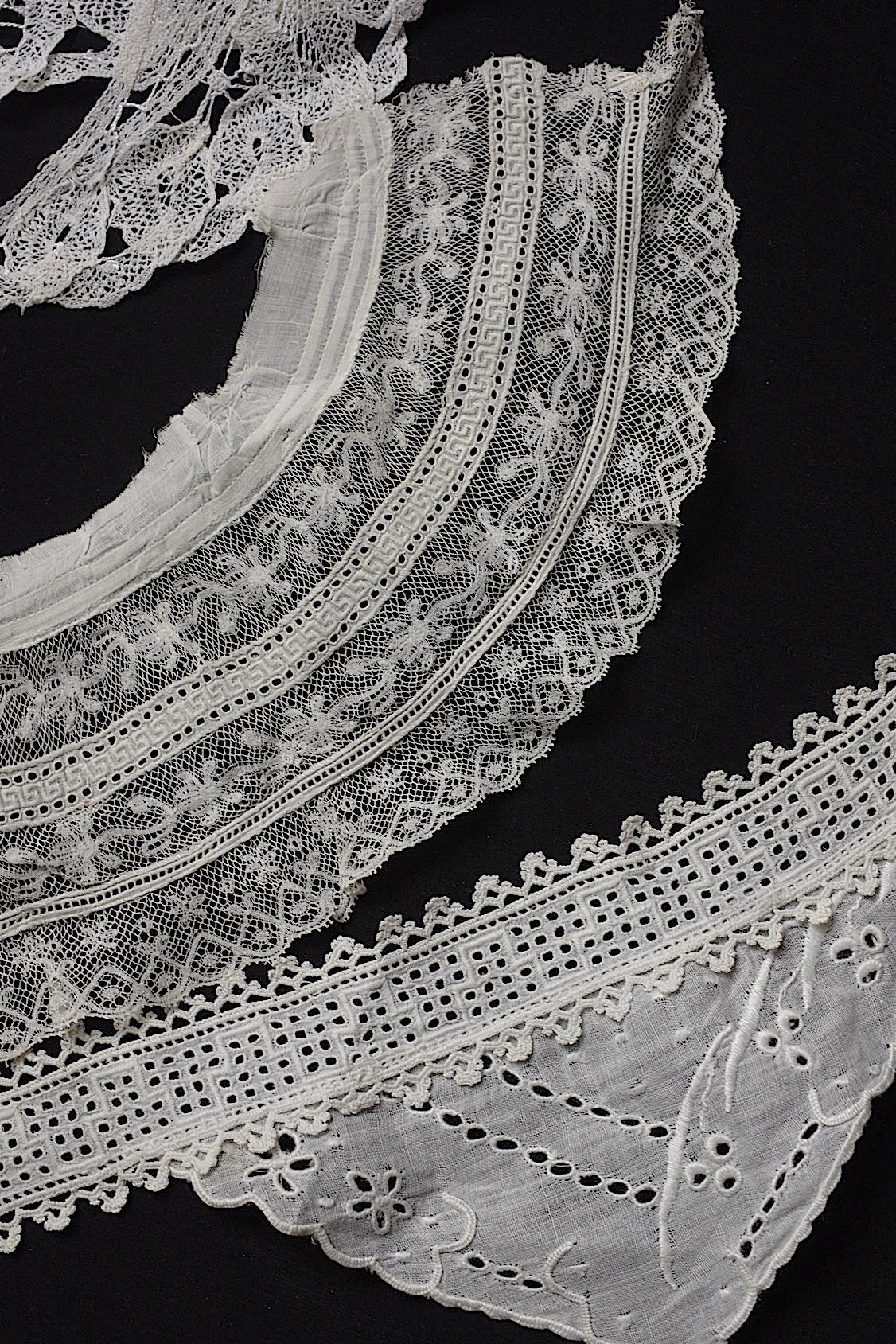 アンティークレース dentelle antique  ハギレ 襟 .FR a l'epoque
