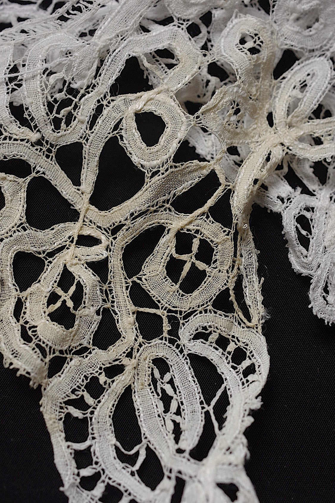 アンティークレース dentelle antique  ハギレ 襟 .FR a l'epoque