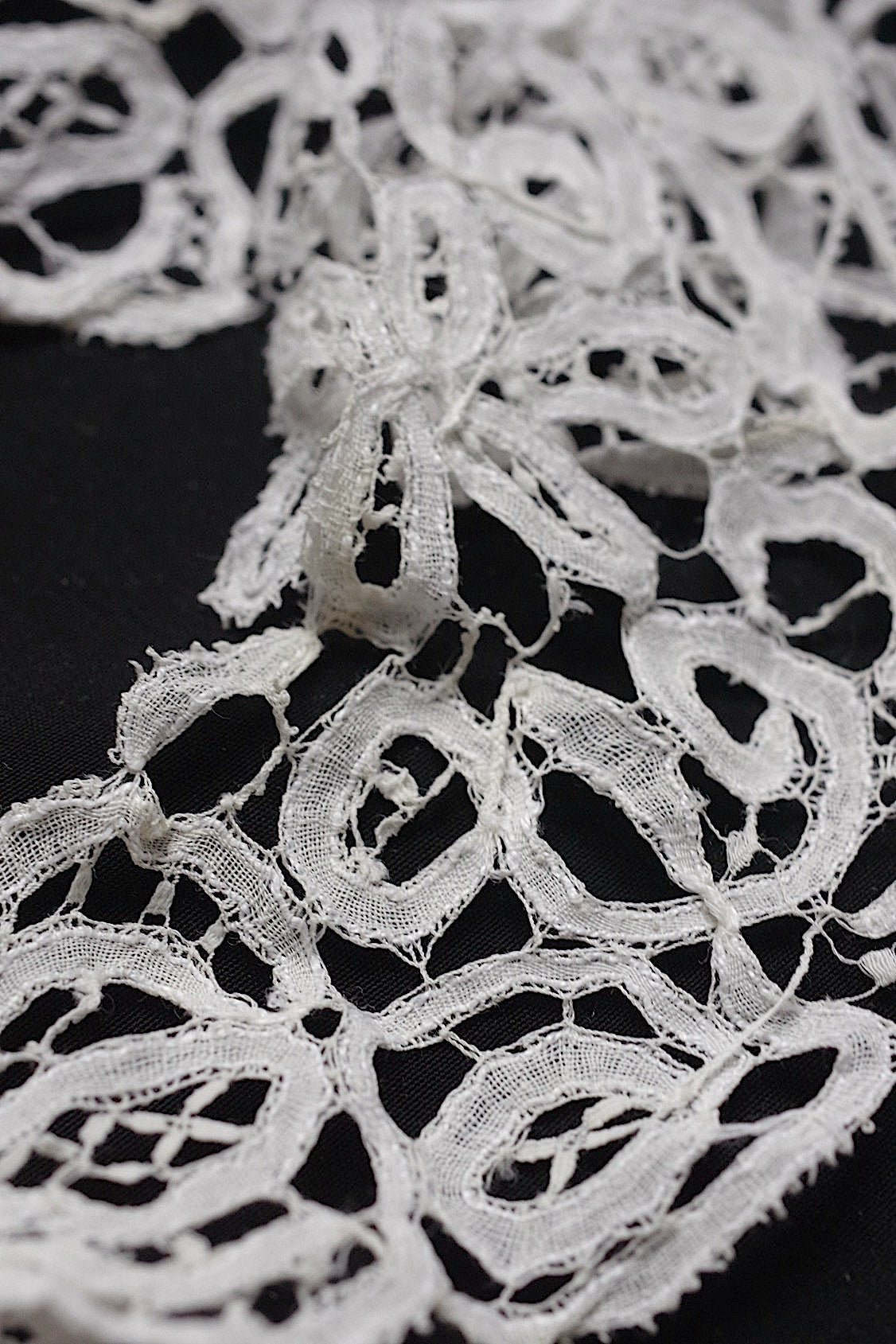 アンティークレース dentelle antique  ハギレ 襟 .FR a l'epoque