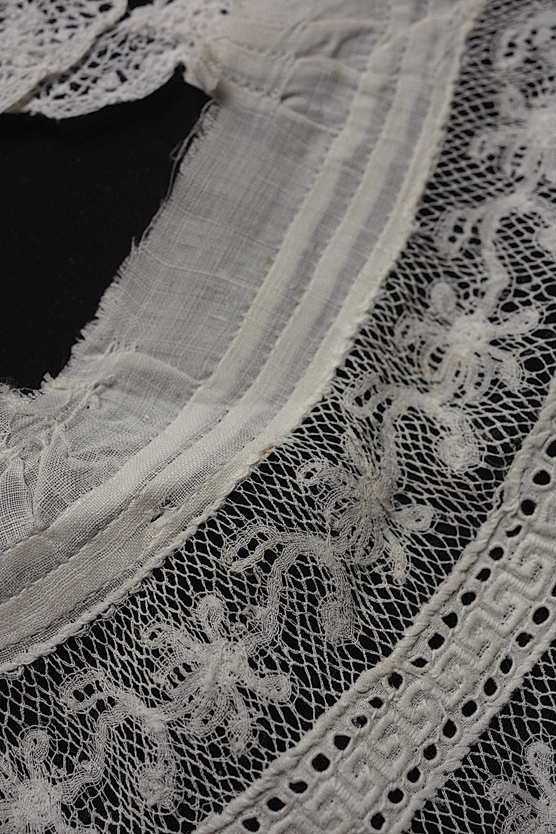 アンティークレース dentelle antique  ハギレ 襟 .FR a l'epoque