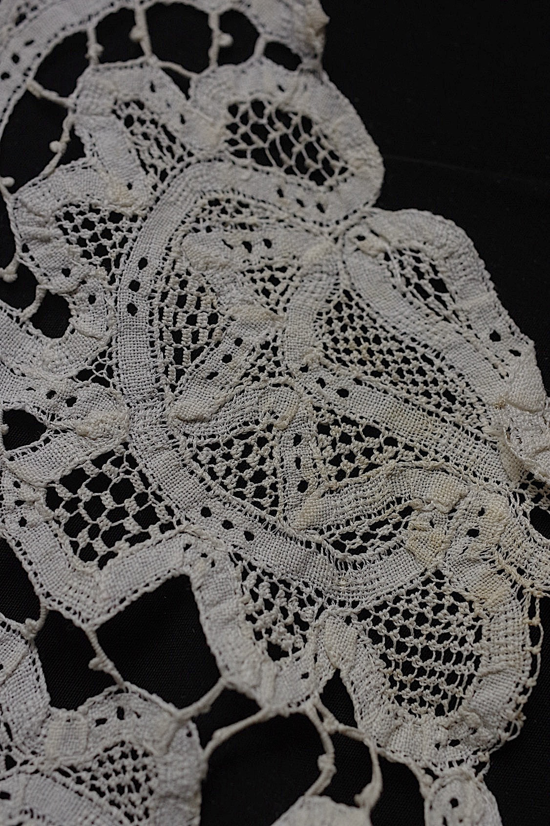 アンティークレース dentelle antique  襟3つ .FR a l'epoque
