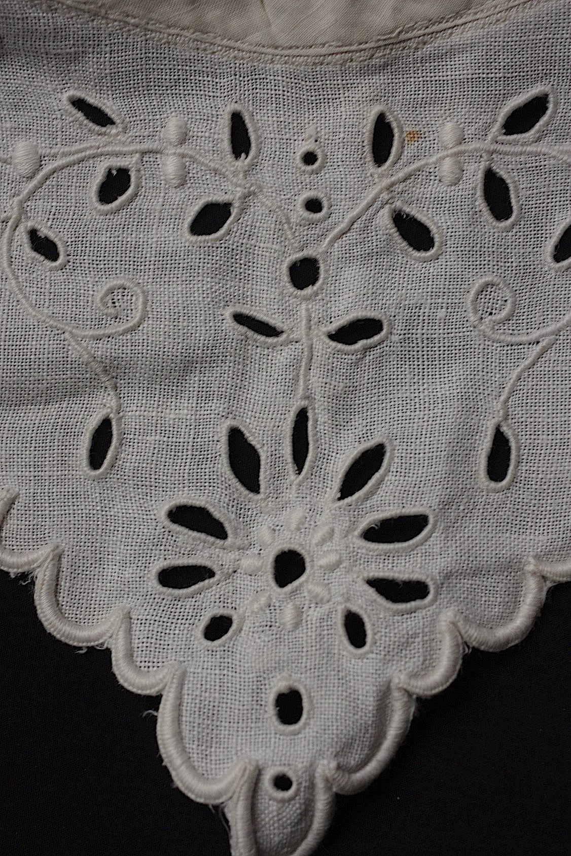 アンティークレース dentelle antique  襟3つ .FR a l'epoque