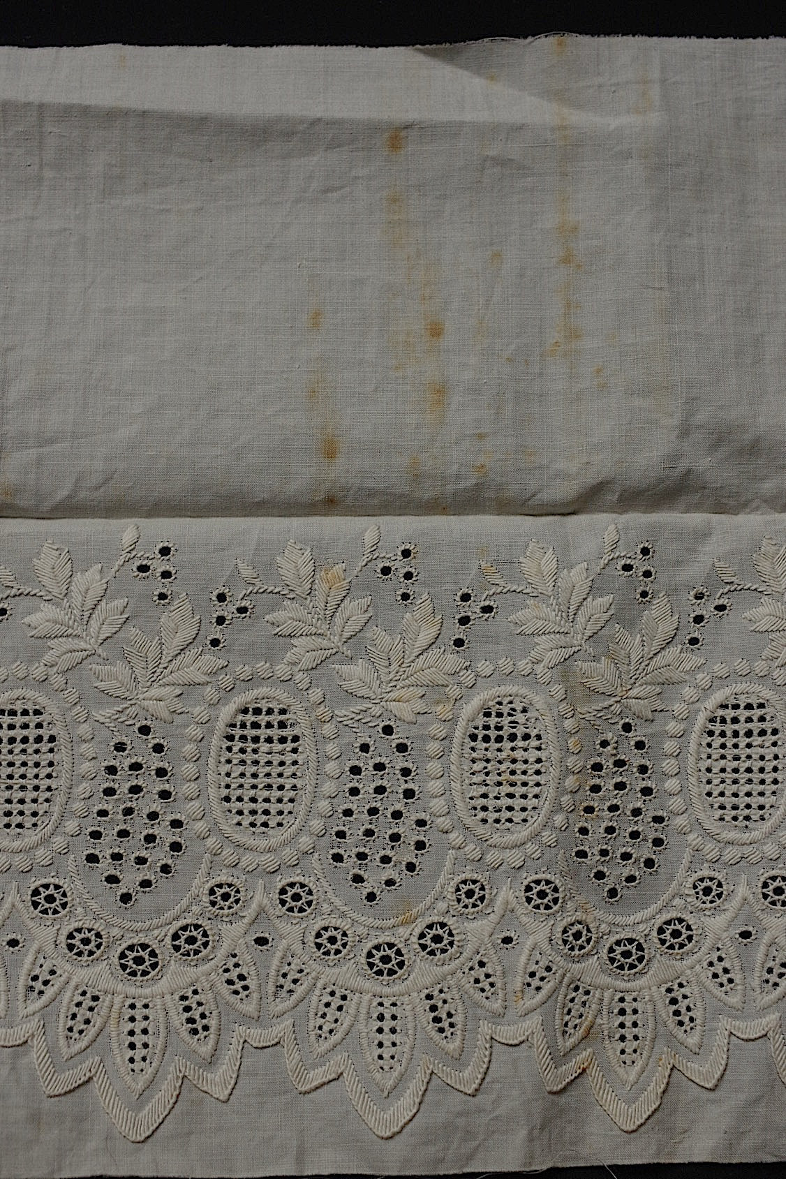 アンティークレース dentelle antique  刺繍テープ .FR a l'epoque