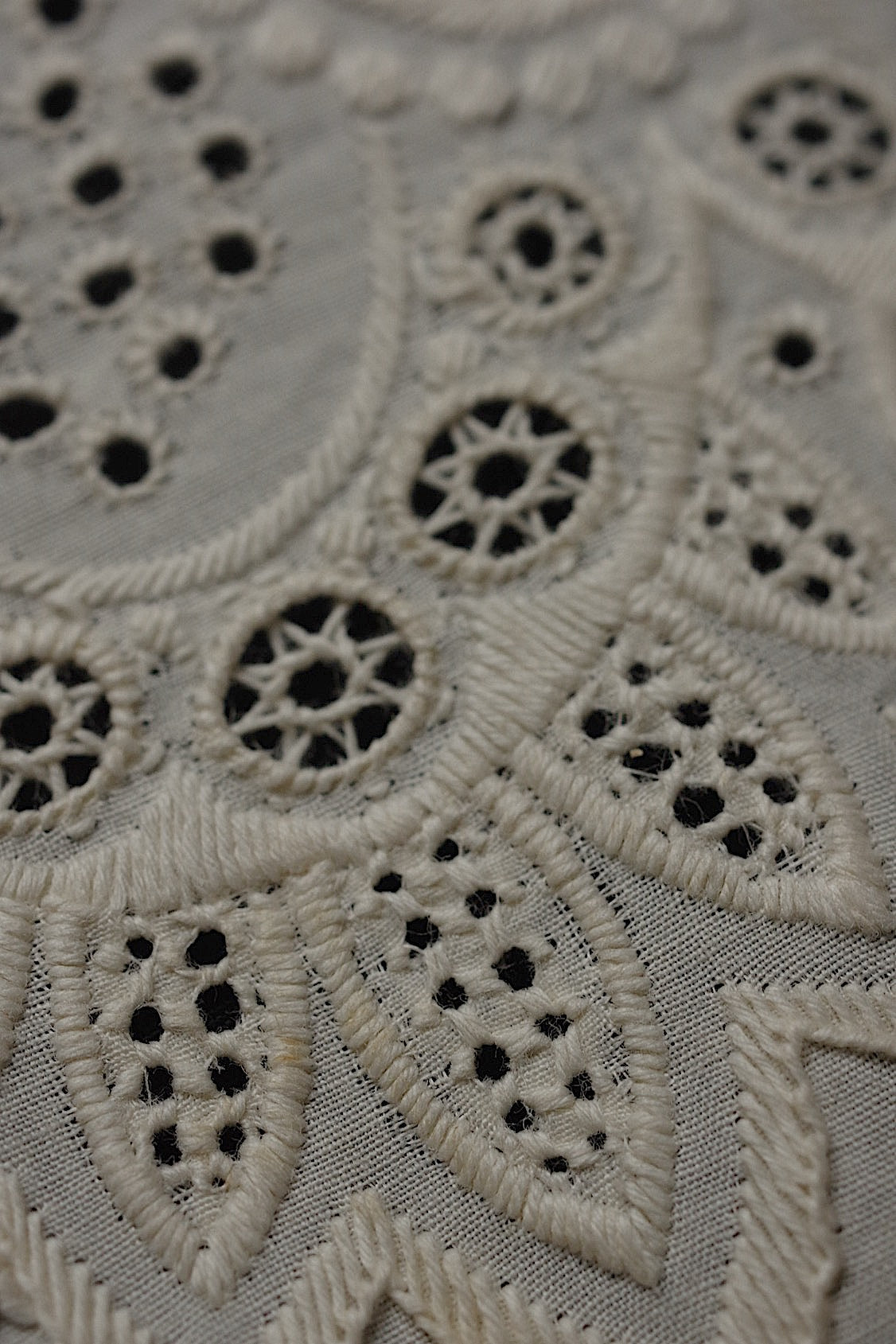 アンティークレース dentelle antique  刺繍テープ .FR a l'epoque
