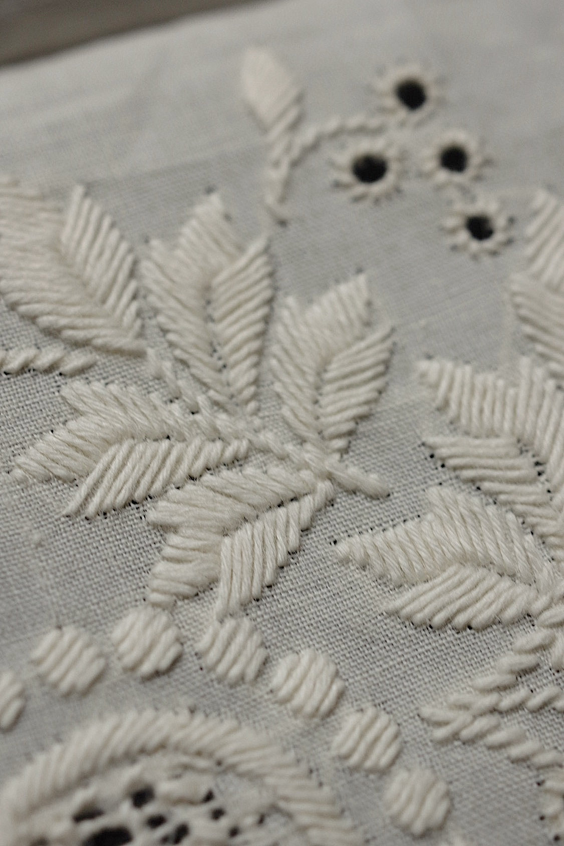 アンティークレース dentelle antique  刺繍テープ .FR a l'epoque