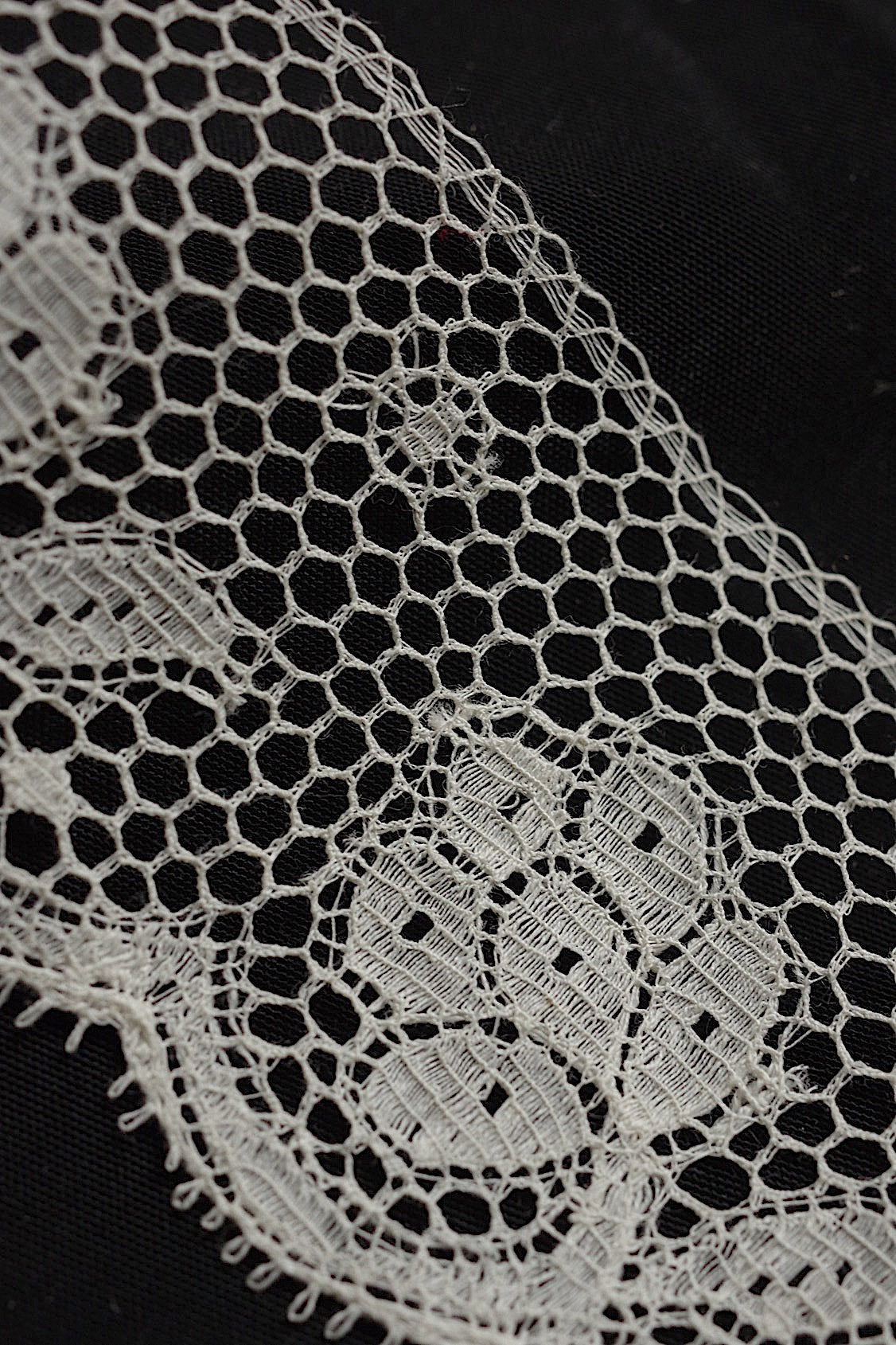 アンティークレース dentelle antique  260cm 485cm .FR a l'epoque