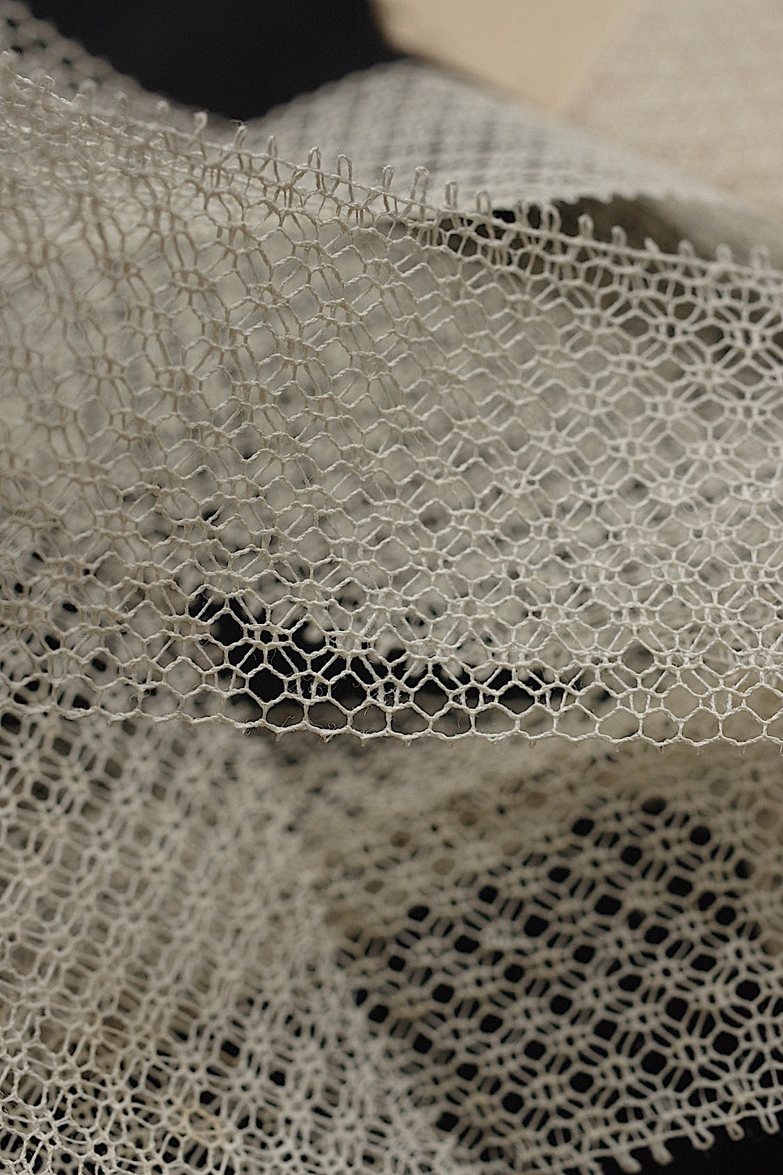 アンティークレース dentelle antique  メッシュ無地テープ1107cm .FR a l'epoque