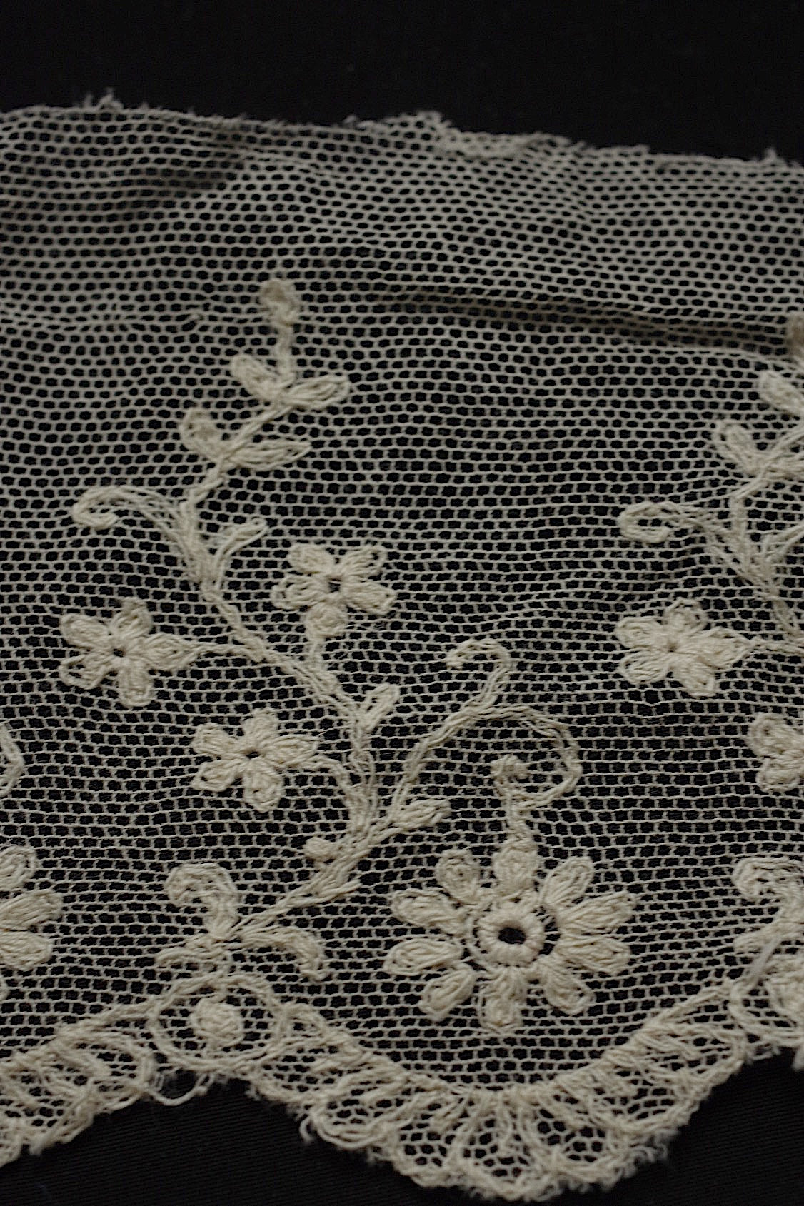 アンティークレース dentelle antique  ハギレ素材用 lots2 .FR a l'epoque