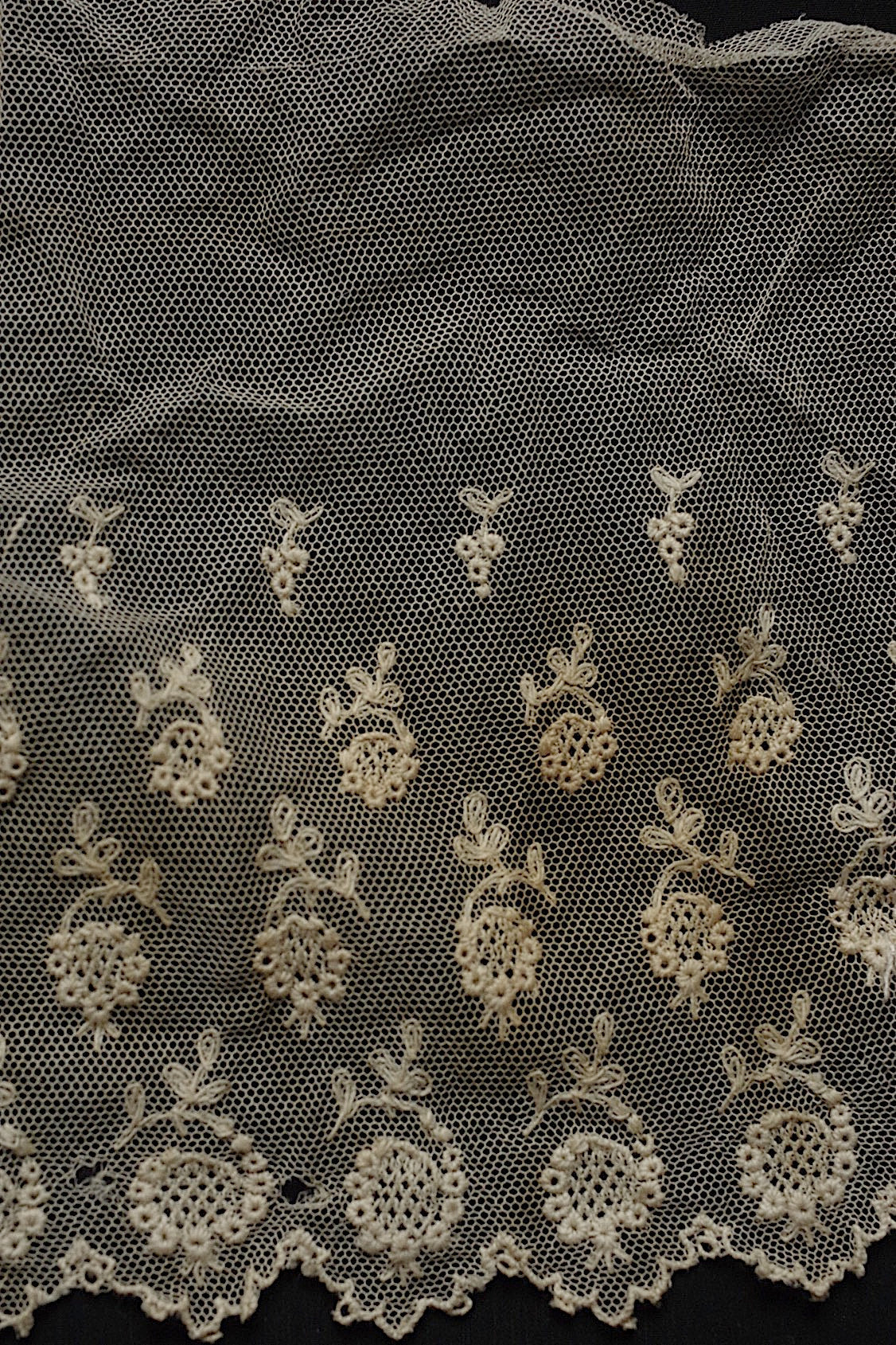 アンティークレース dentelle antique  ハギレ素材用 lots2 .FR a l'epoque