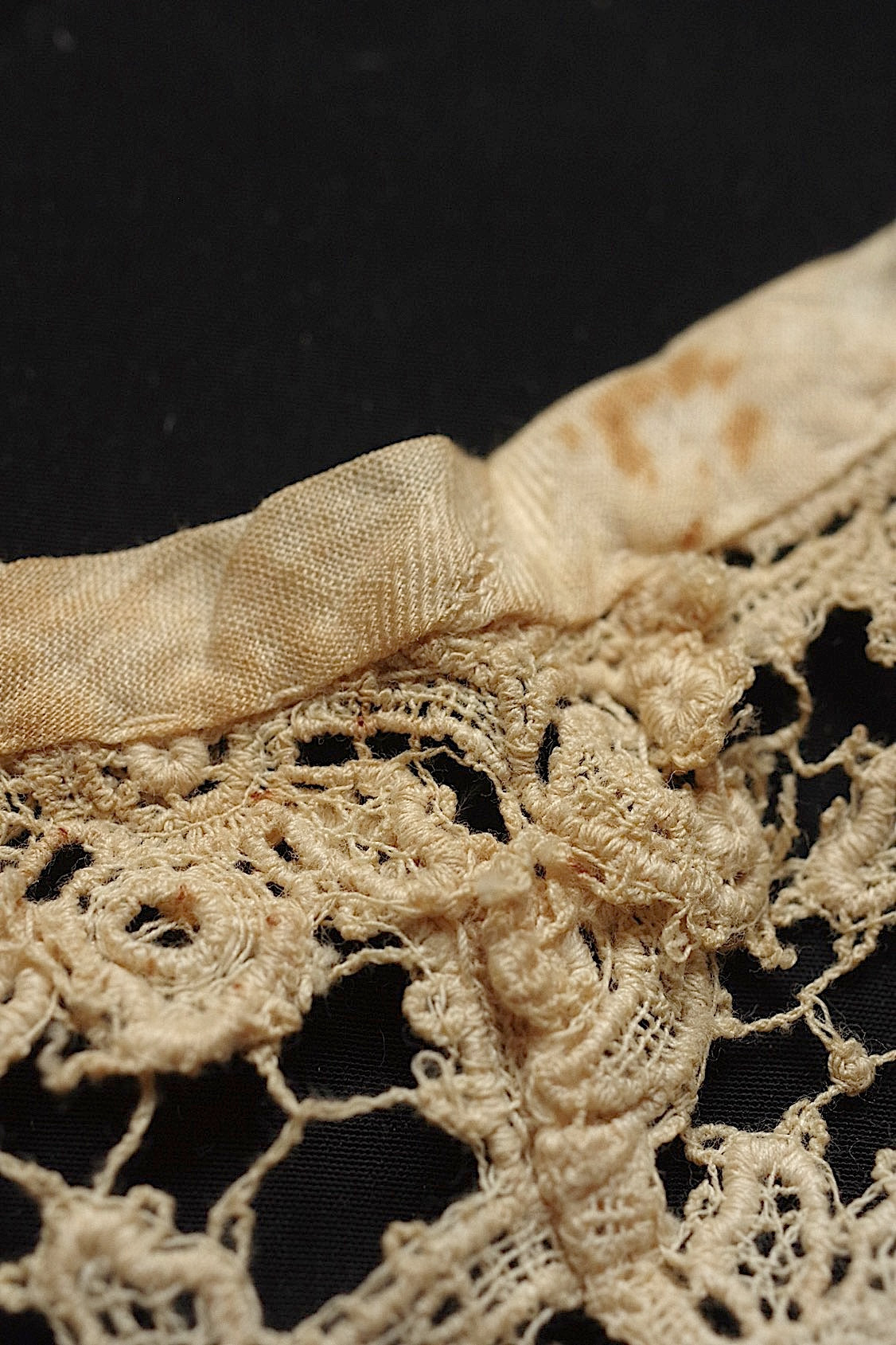 アンティークレース dentelle antique  ハギレ素材用 lots3 .FR a l'epoque