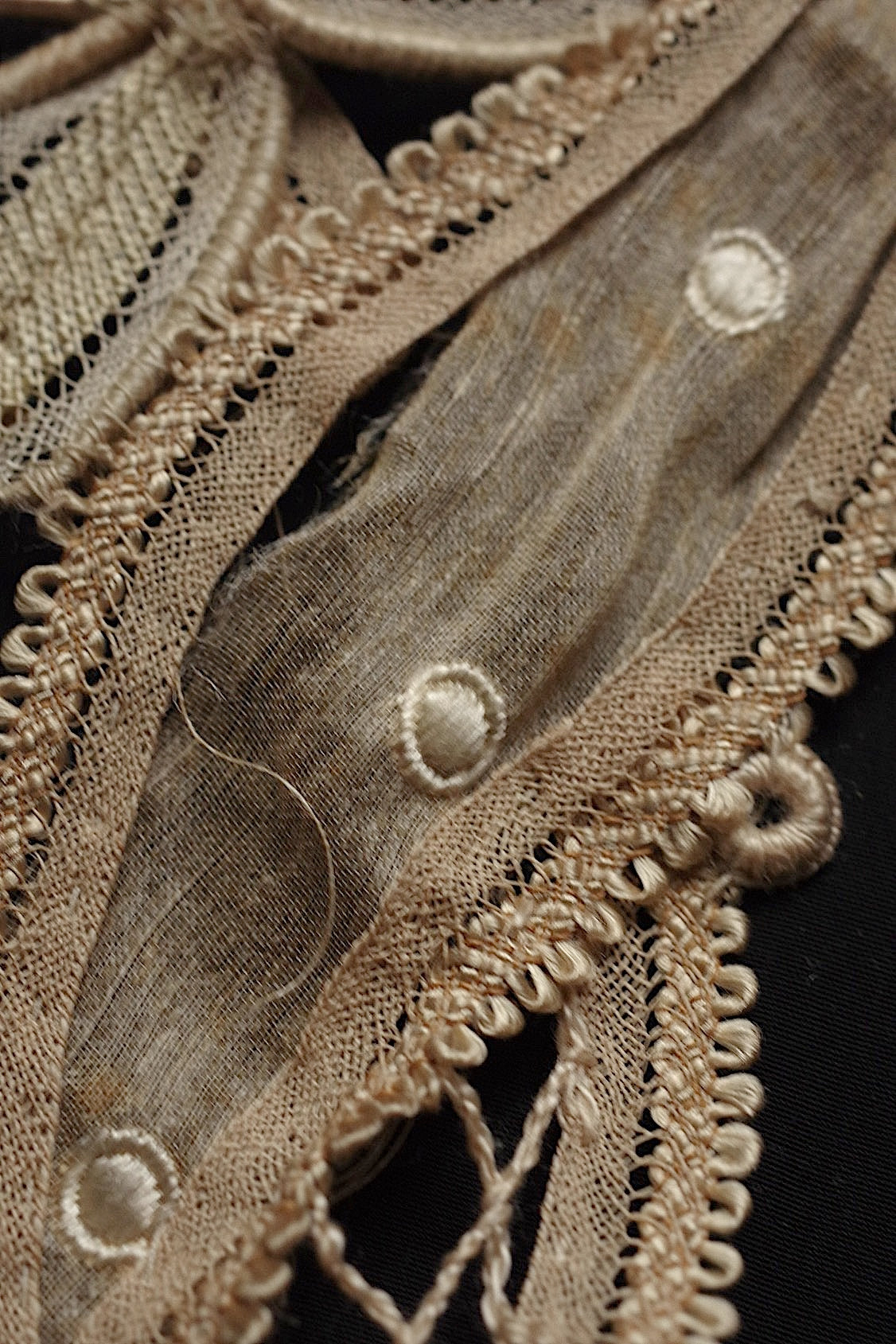 アンティークレース dentelle antique  ハギレ素材用 lots4 .FR a l'epoque