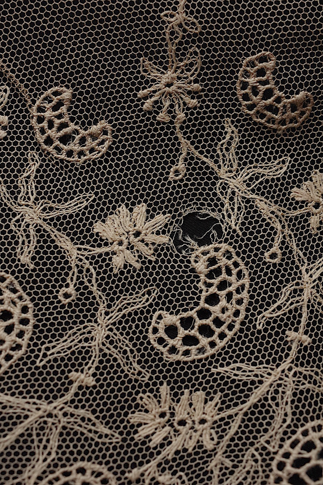 アンティークレース dentelle antique  204cm+190cm .FR a l'epoque