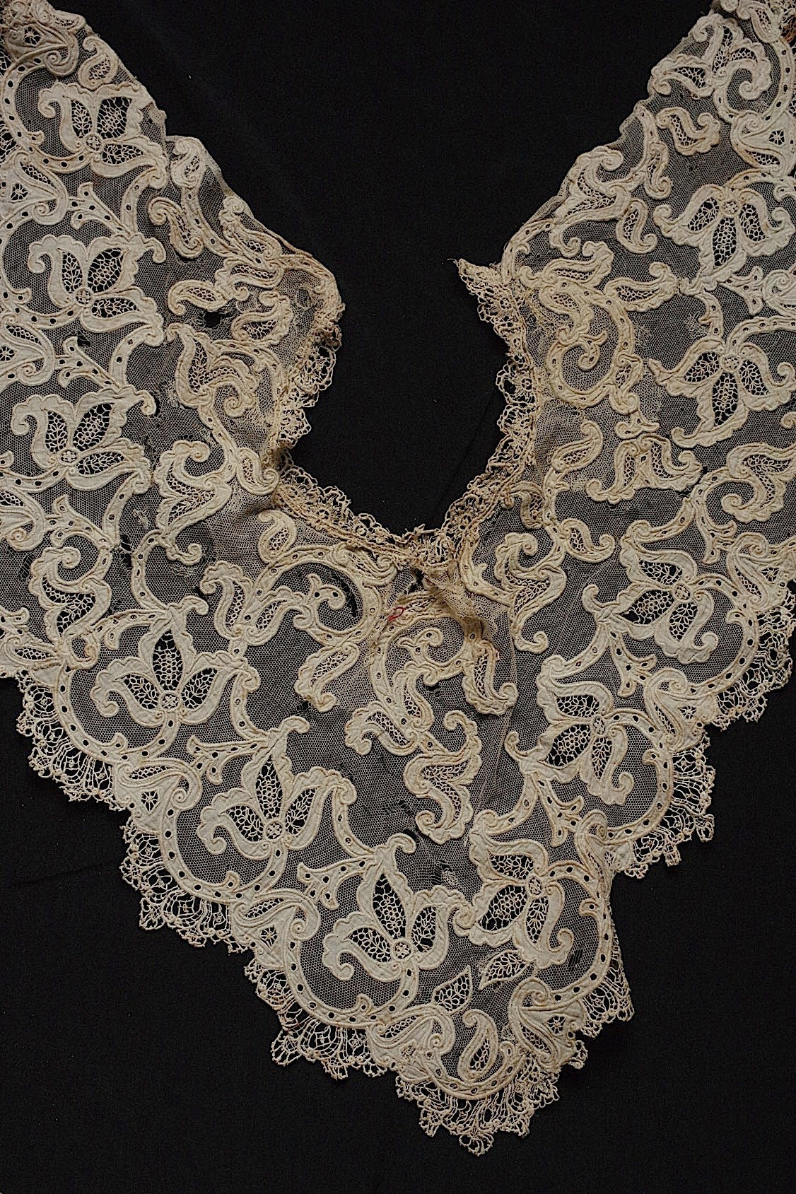 アンティークレース dentelle antique  ハギレ素材用 lots5 .FR a l'epoque