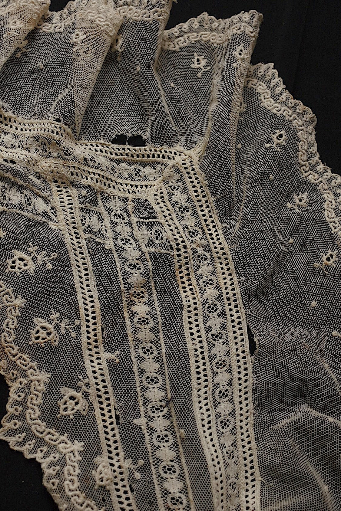 アンティークレース dentelle antique  ハギレ素材用 lots5 .FR a l'epoque