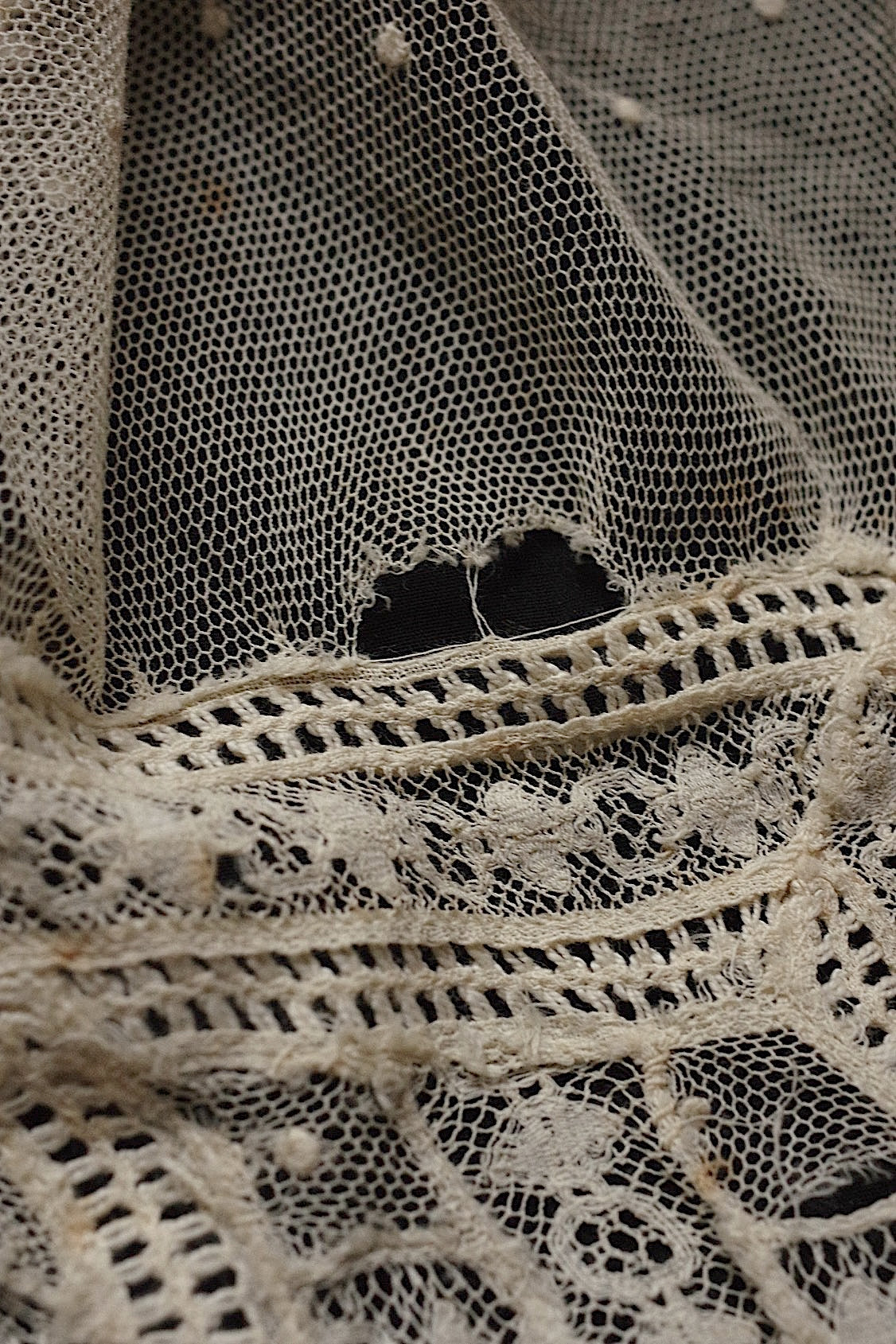 アンティークレース dentelle antique  ハギレ素材用 lots5 .FR a l'epoque