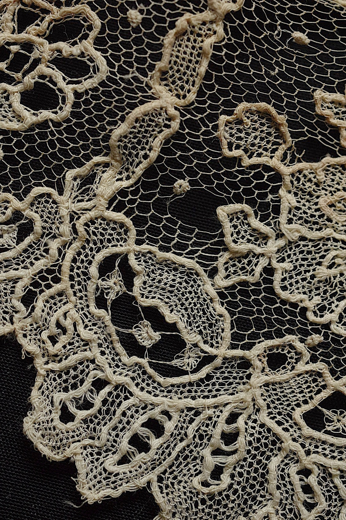 アンティークレース dentelle antique  ハギレ素材用 lots6 .FR a l'epoque