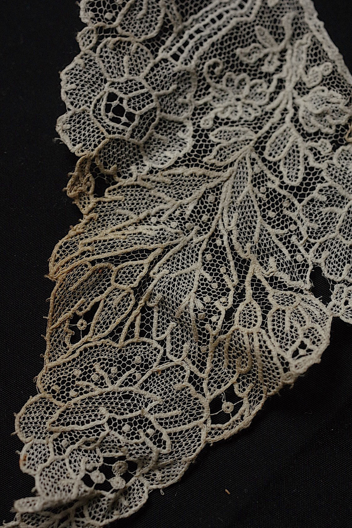 アンティークレース dentelle antique  ハギレ素材用 lots6 .FR a l'epoque