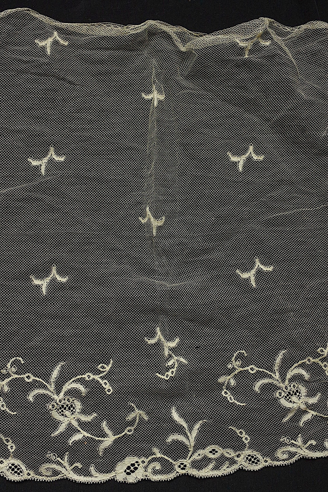 アンティークレース dentelle antique  2種 .FR a l'epoque