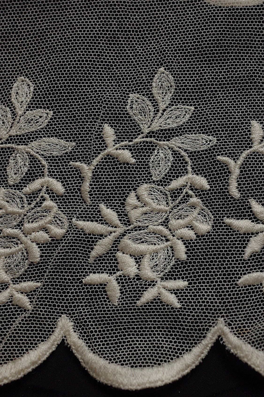 アンティークレース dentelle antique  2種 .FR a l'epoque