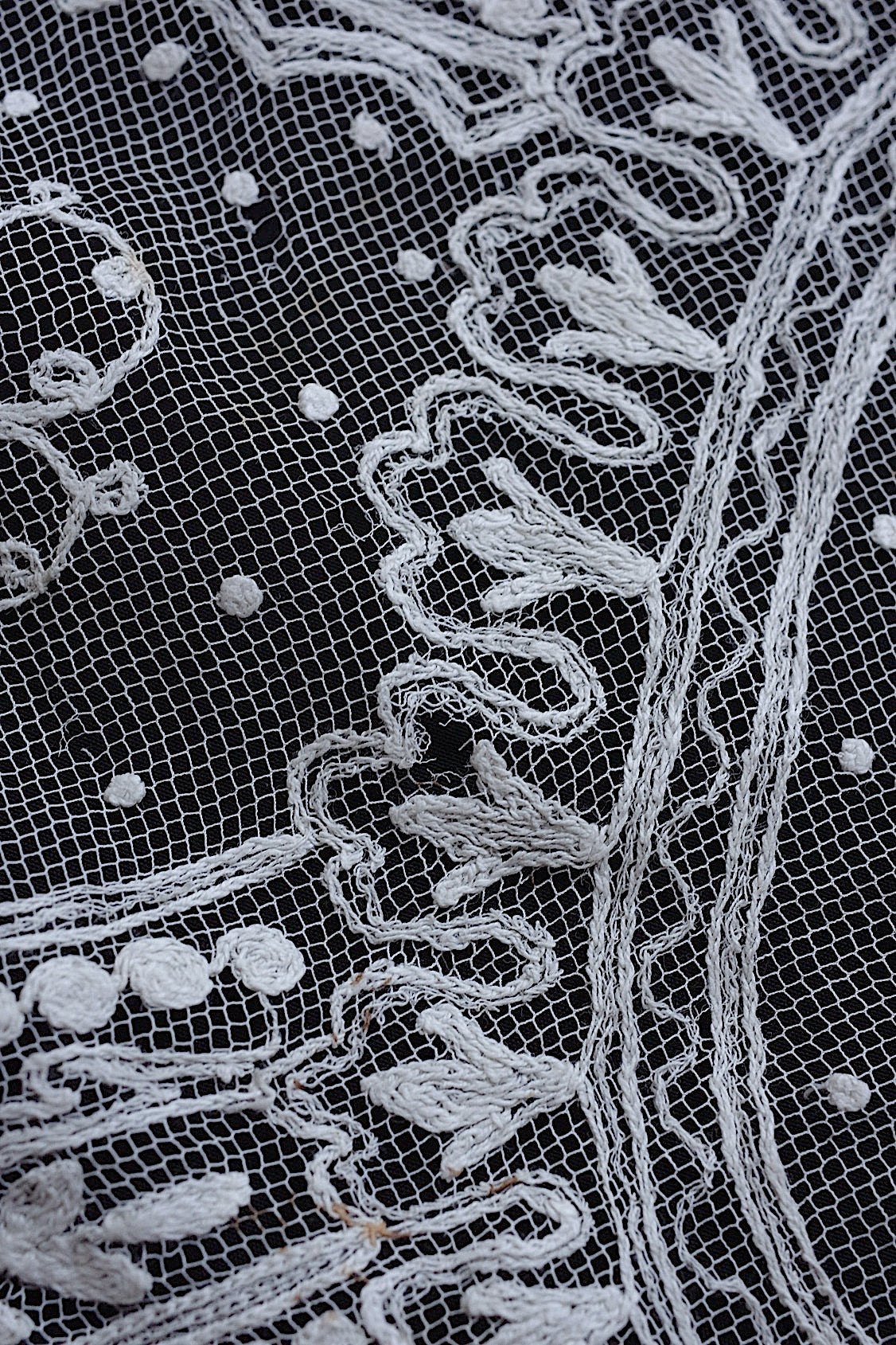 アンティークレース dentelle atntique bas d'aube .FR a l'epoque