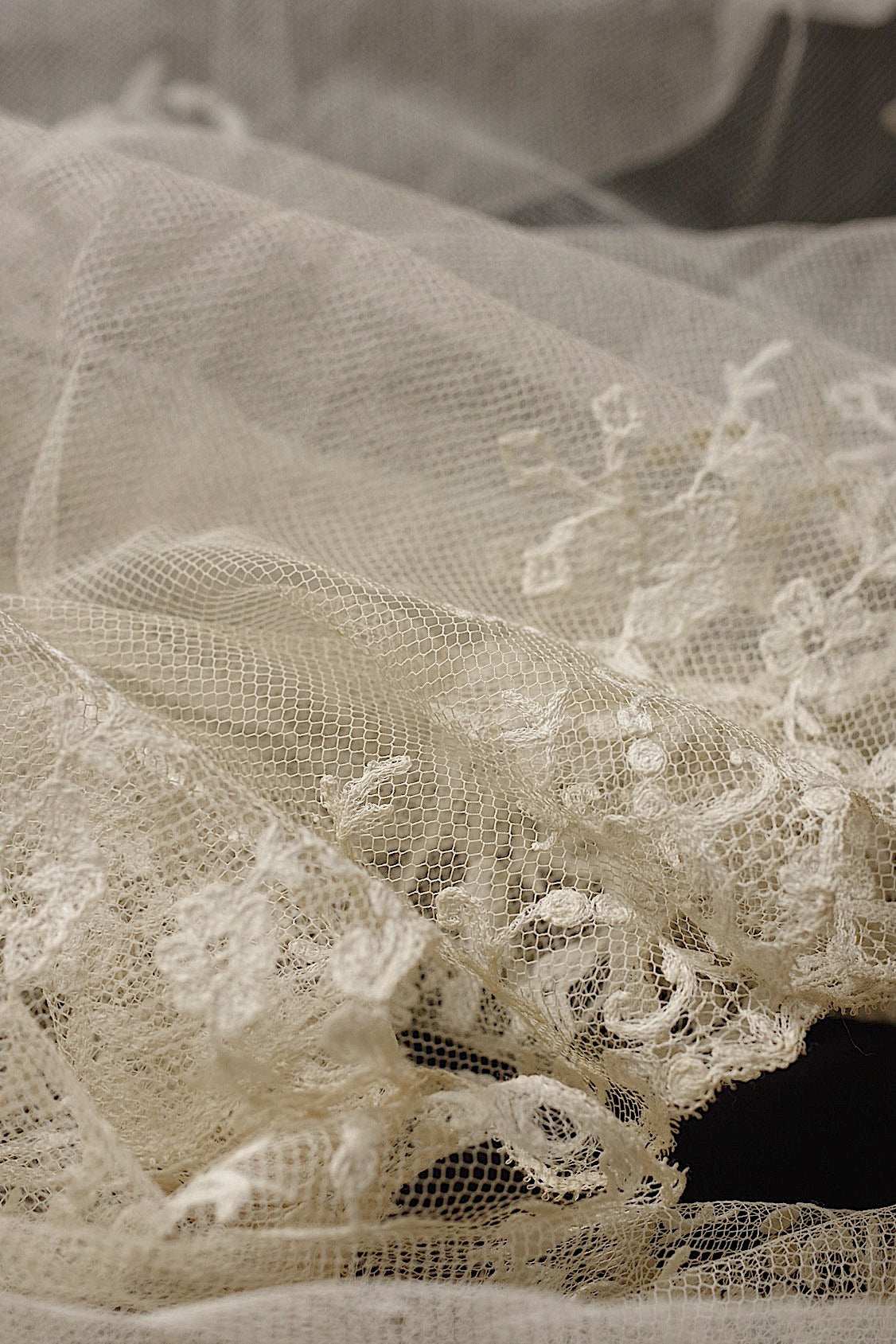 アンティークレース dentelle atntique .FR a l'epoque