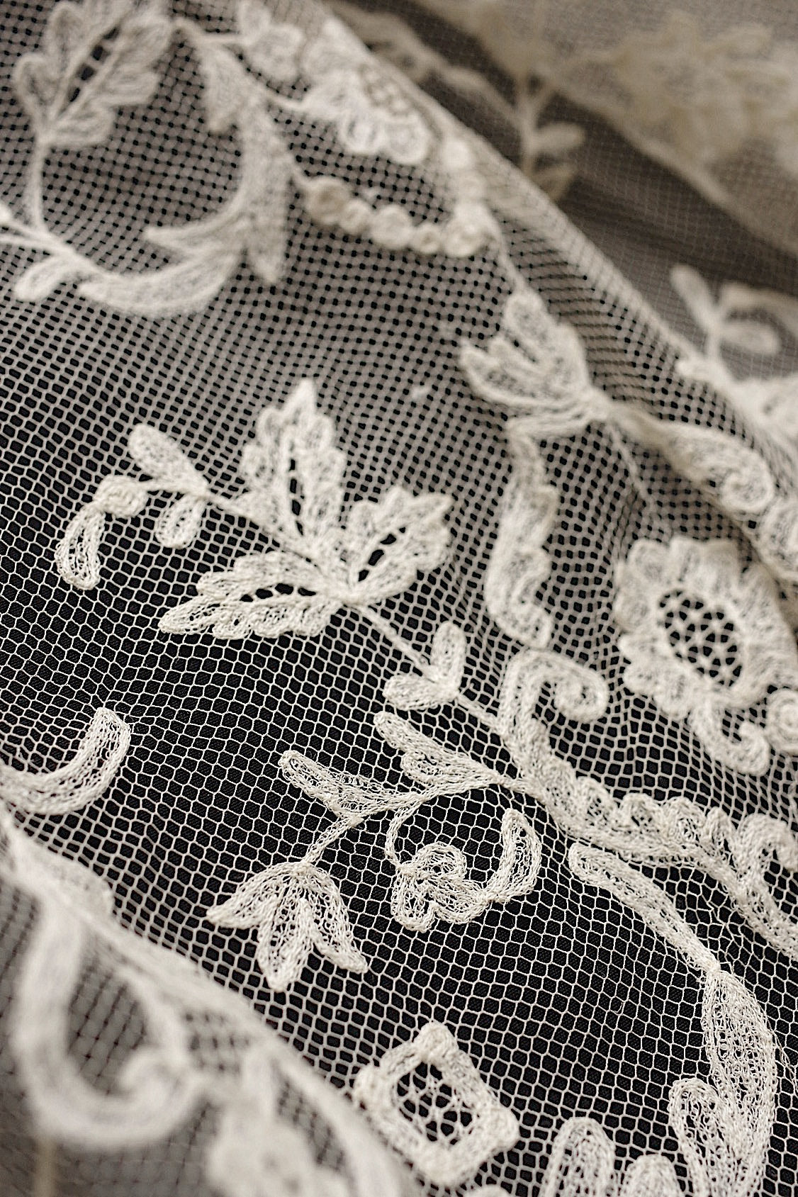 アンティークレース dentelle atntique .FR a l'epoque