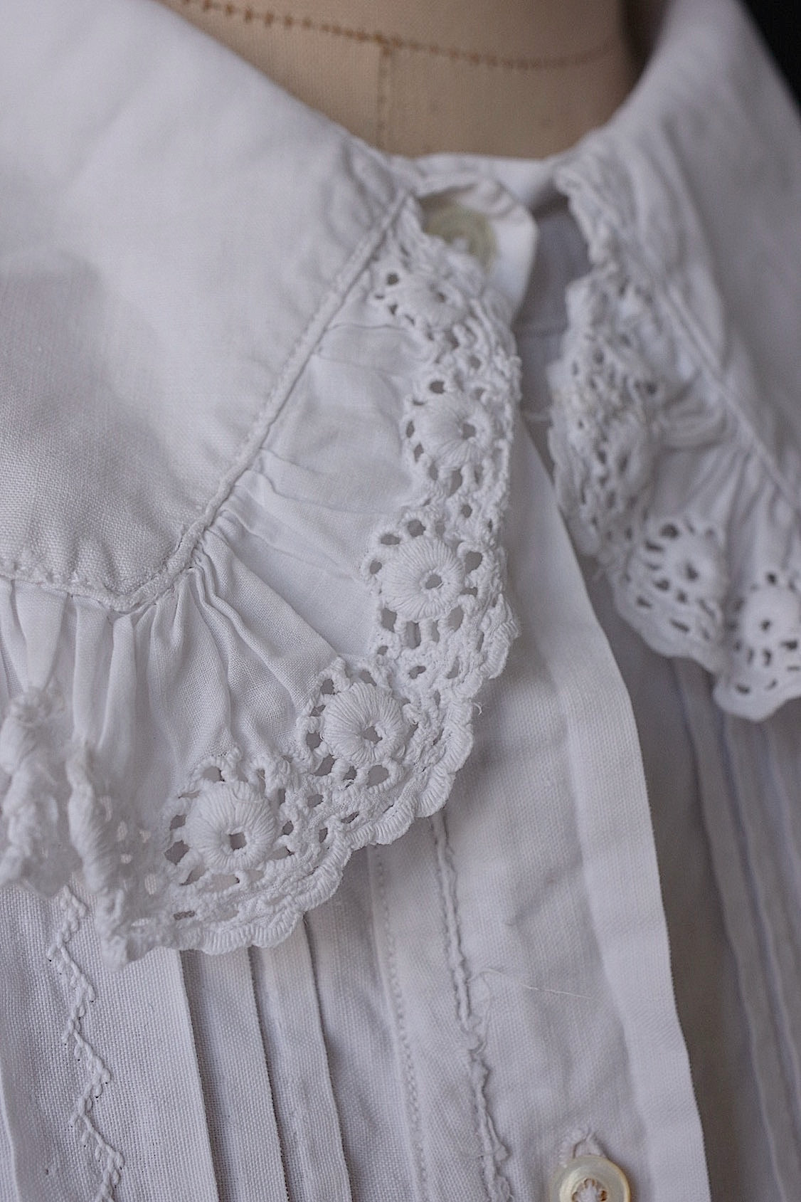 アンティークブラウス vêtement antique blouse 2 .FR a l'epoque