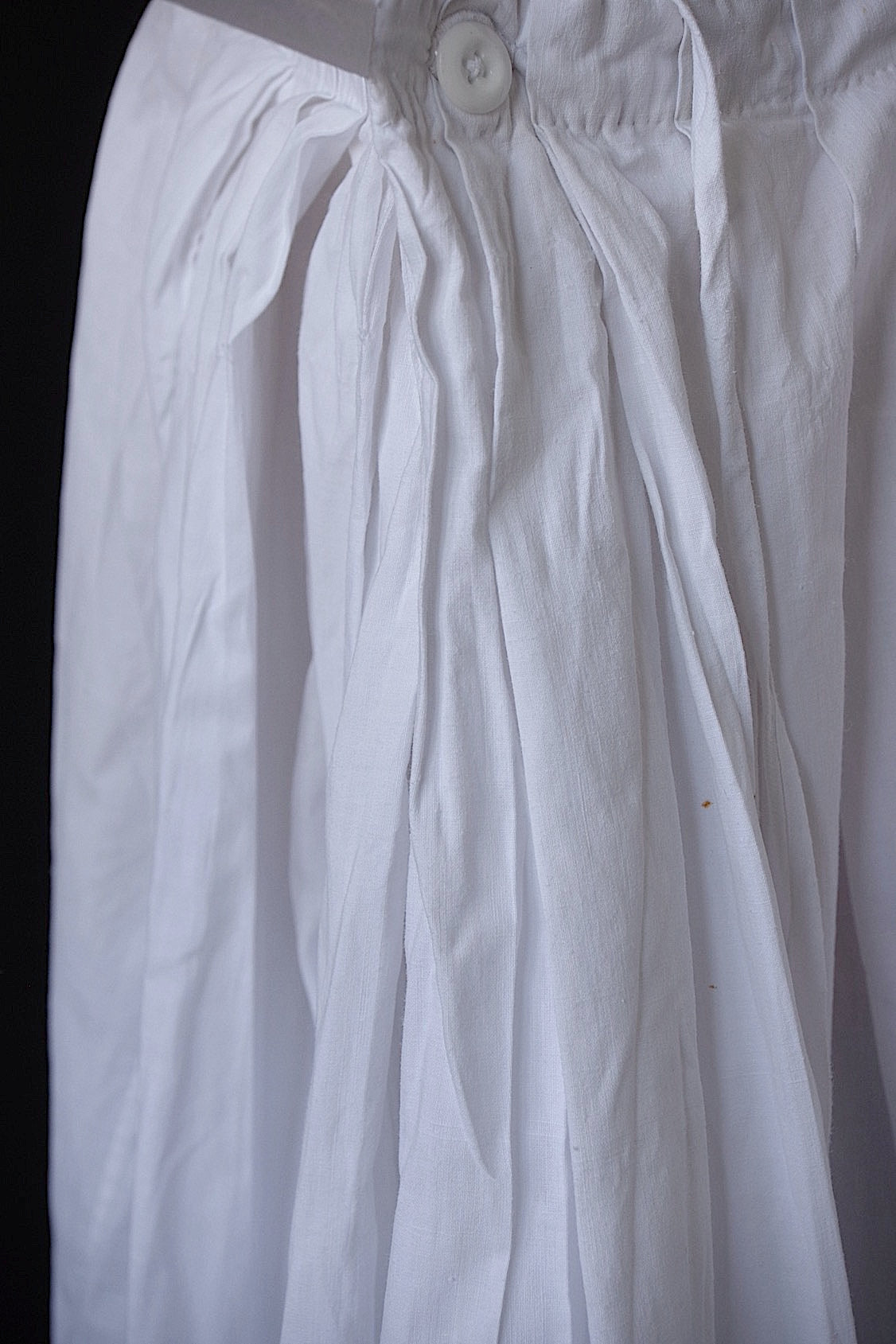 アンティークスカート vêtement antique .FR a l'epoque