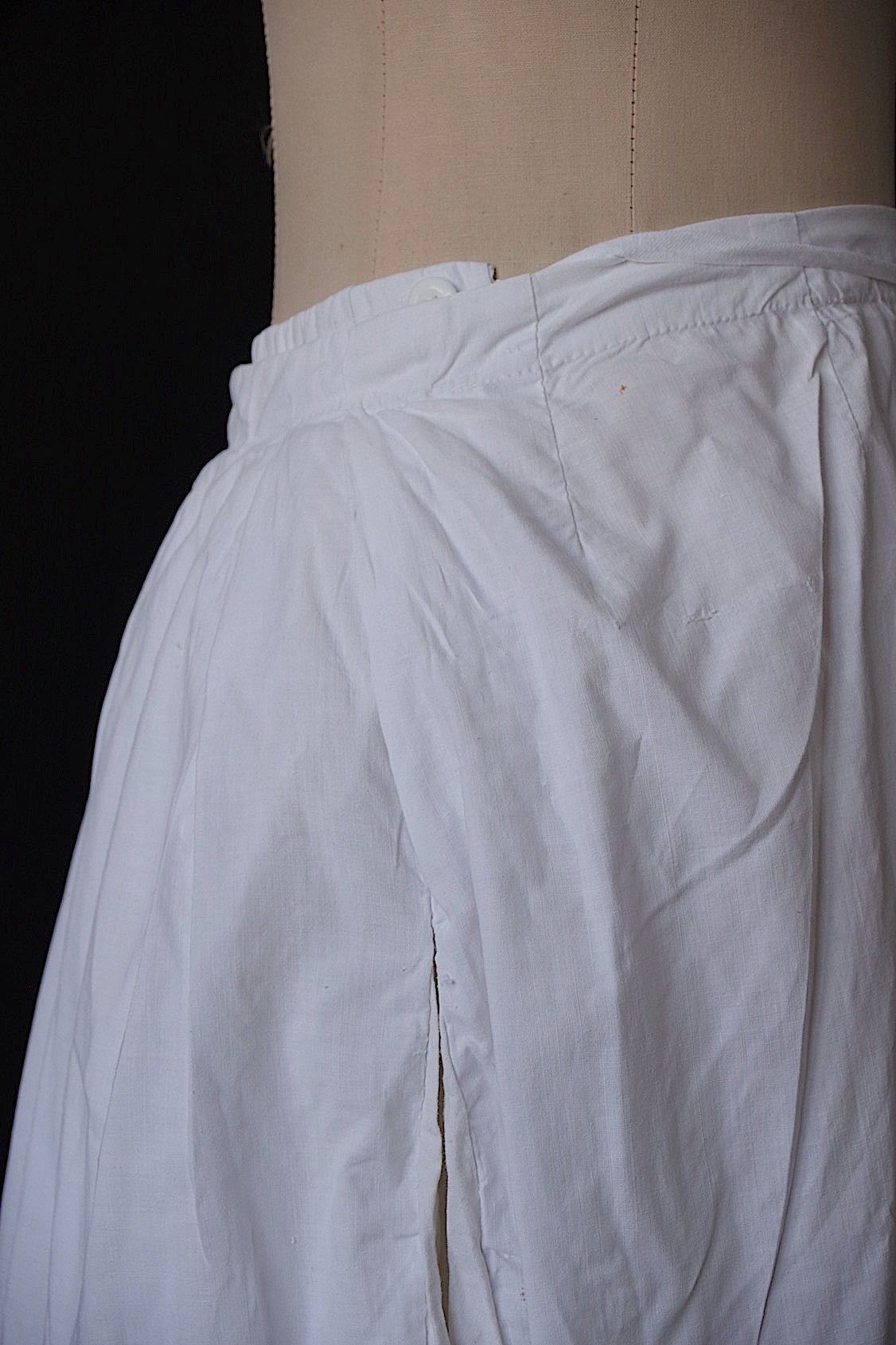 アンティークスカート vêtement antique .FR a l'epoque