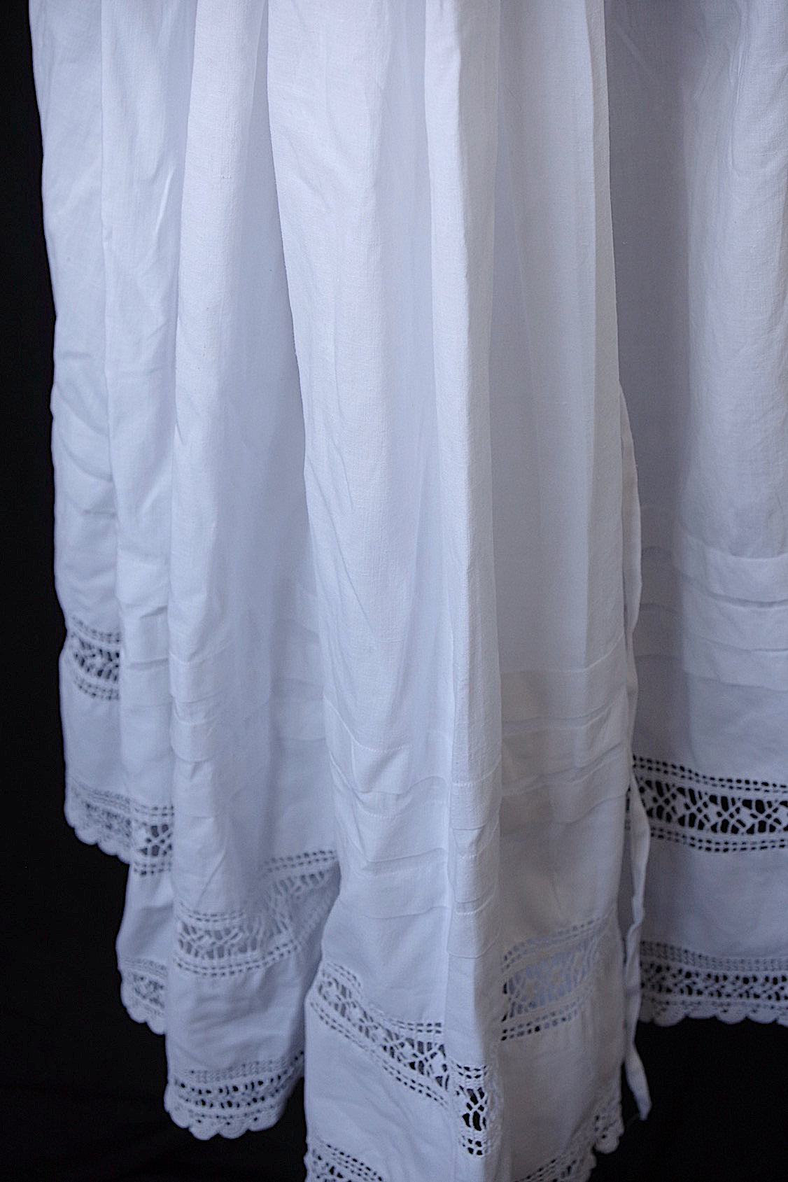 アンティークスカート vêtement antique .FR a l'epoque