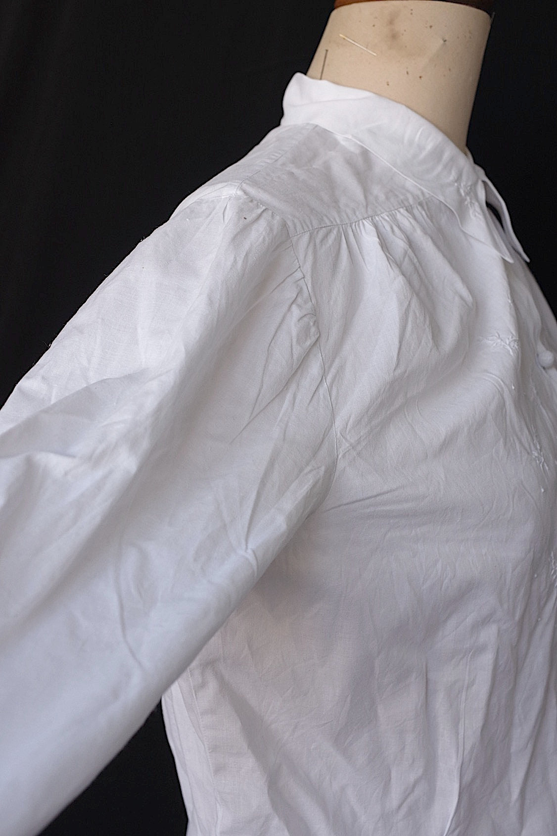 アンティークブラウス vêtement antique .FR a l'epoque