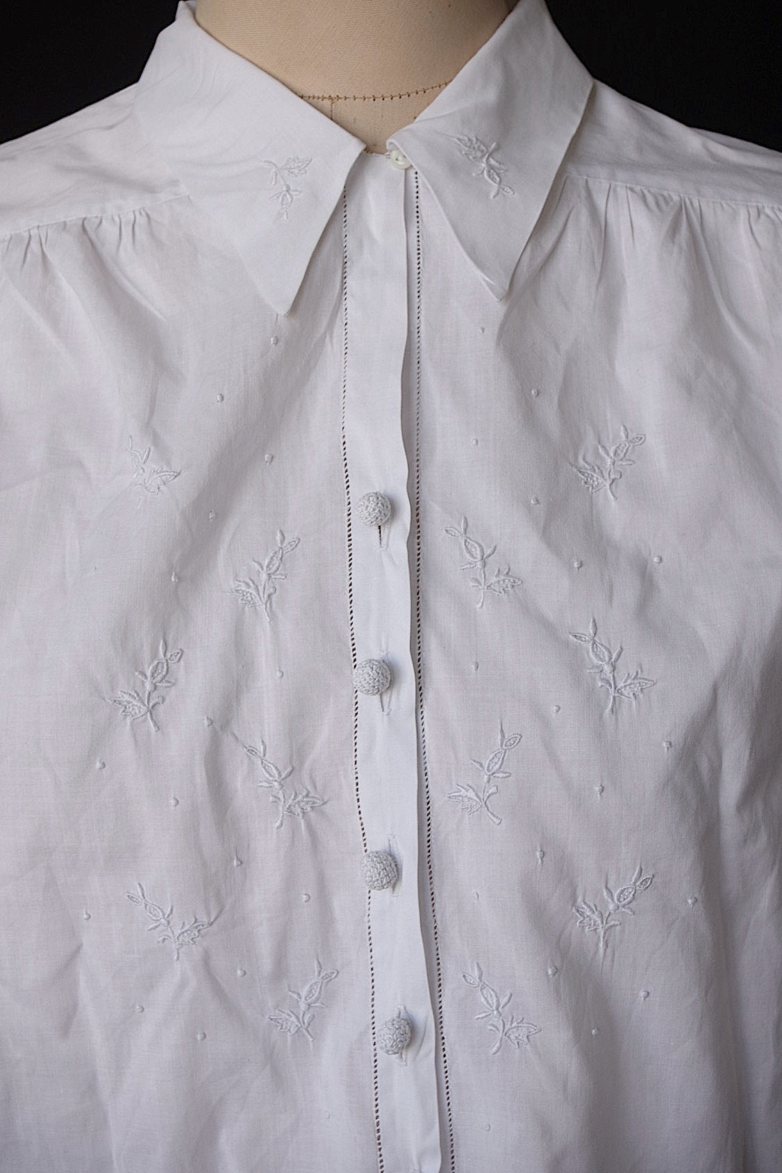 アンティークブラウス vêtement antique .FR a l'epoque