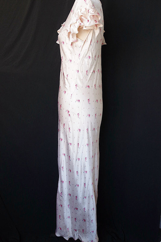 アンティークワンピース vêtement antique 花柄 .FR a l'epoque