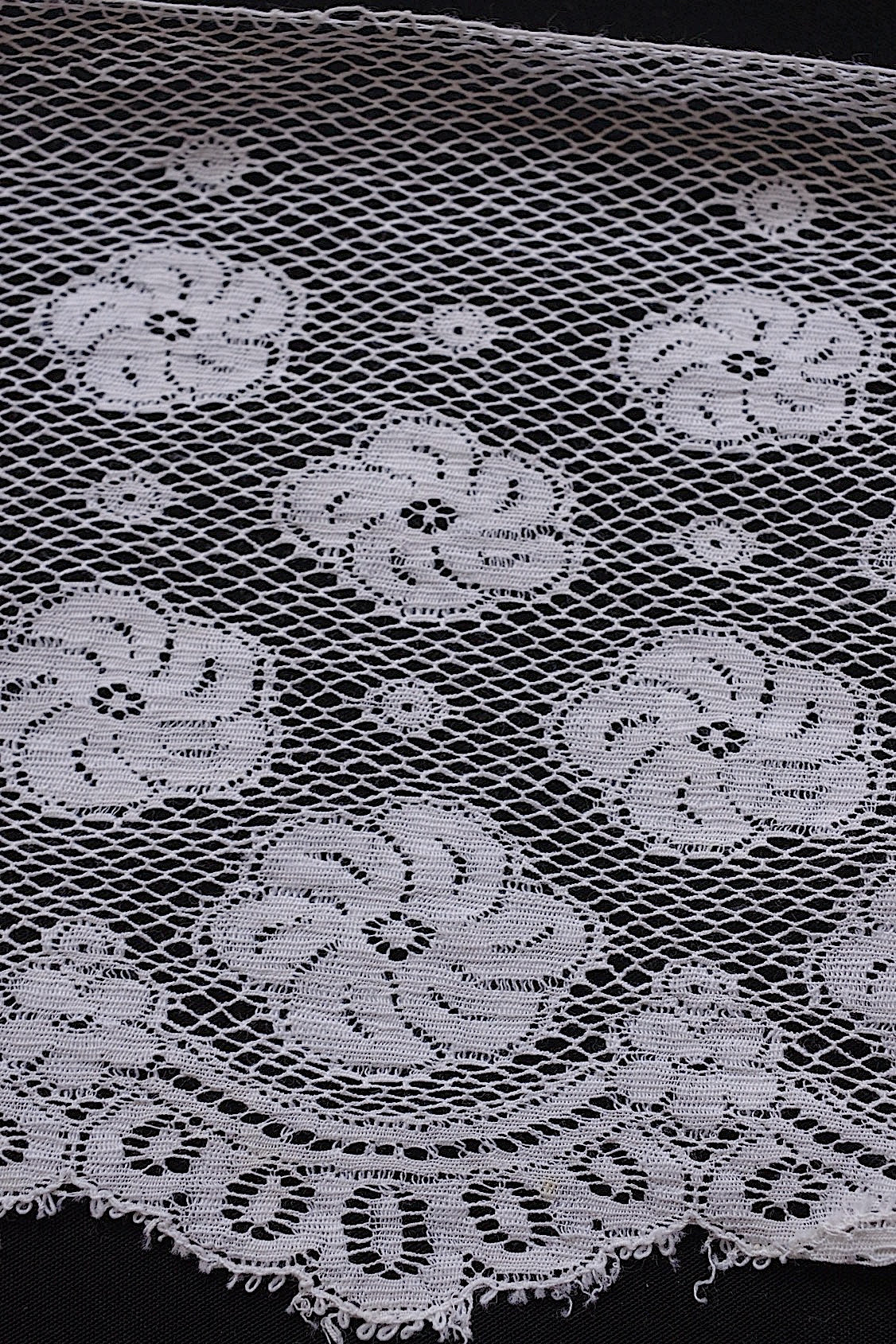 アンティークレース dentelle antique 510cm .FR a l'epoque