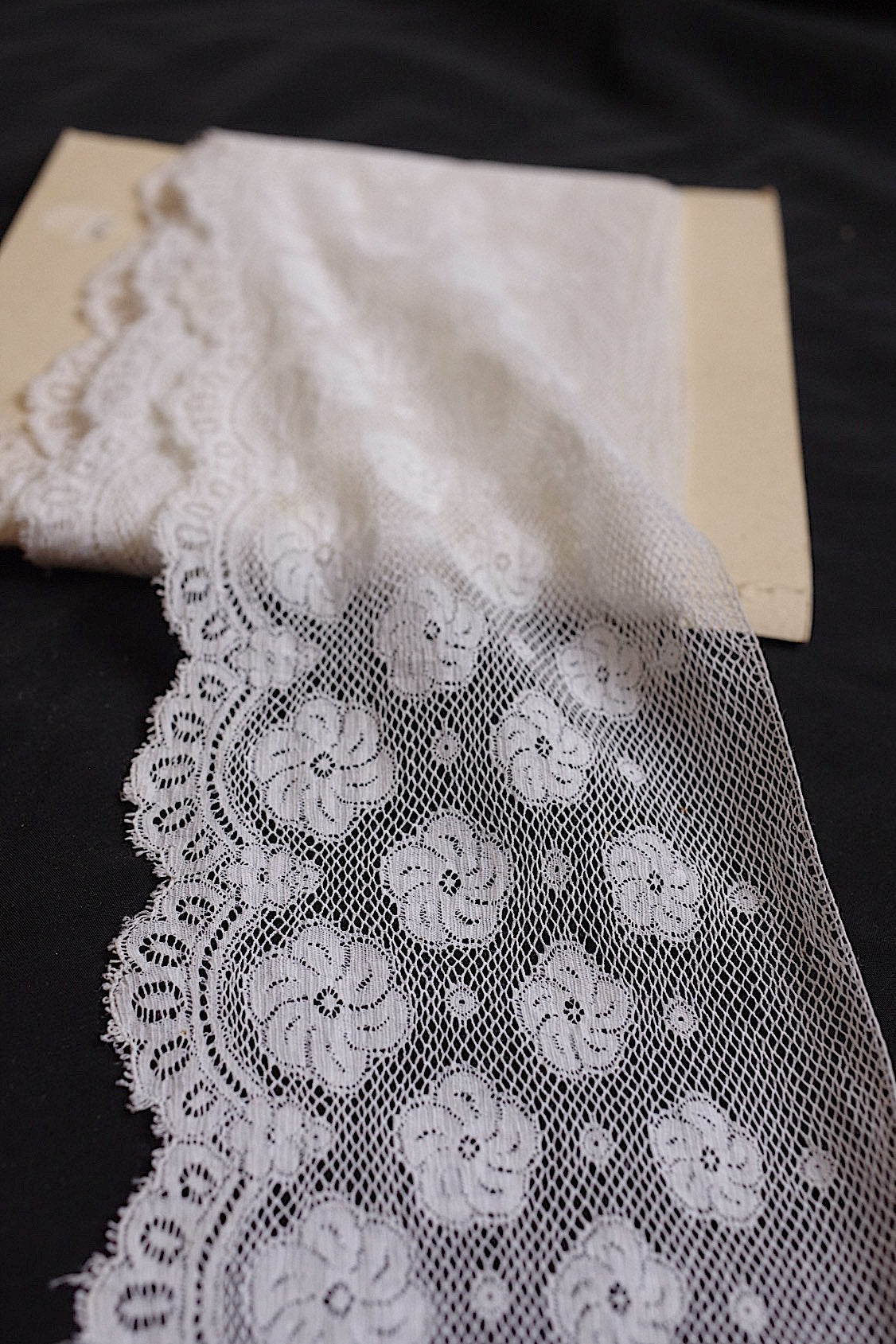 アンティークレース dentelle antique 510cm .FR a l'epoque