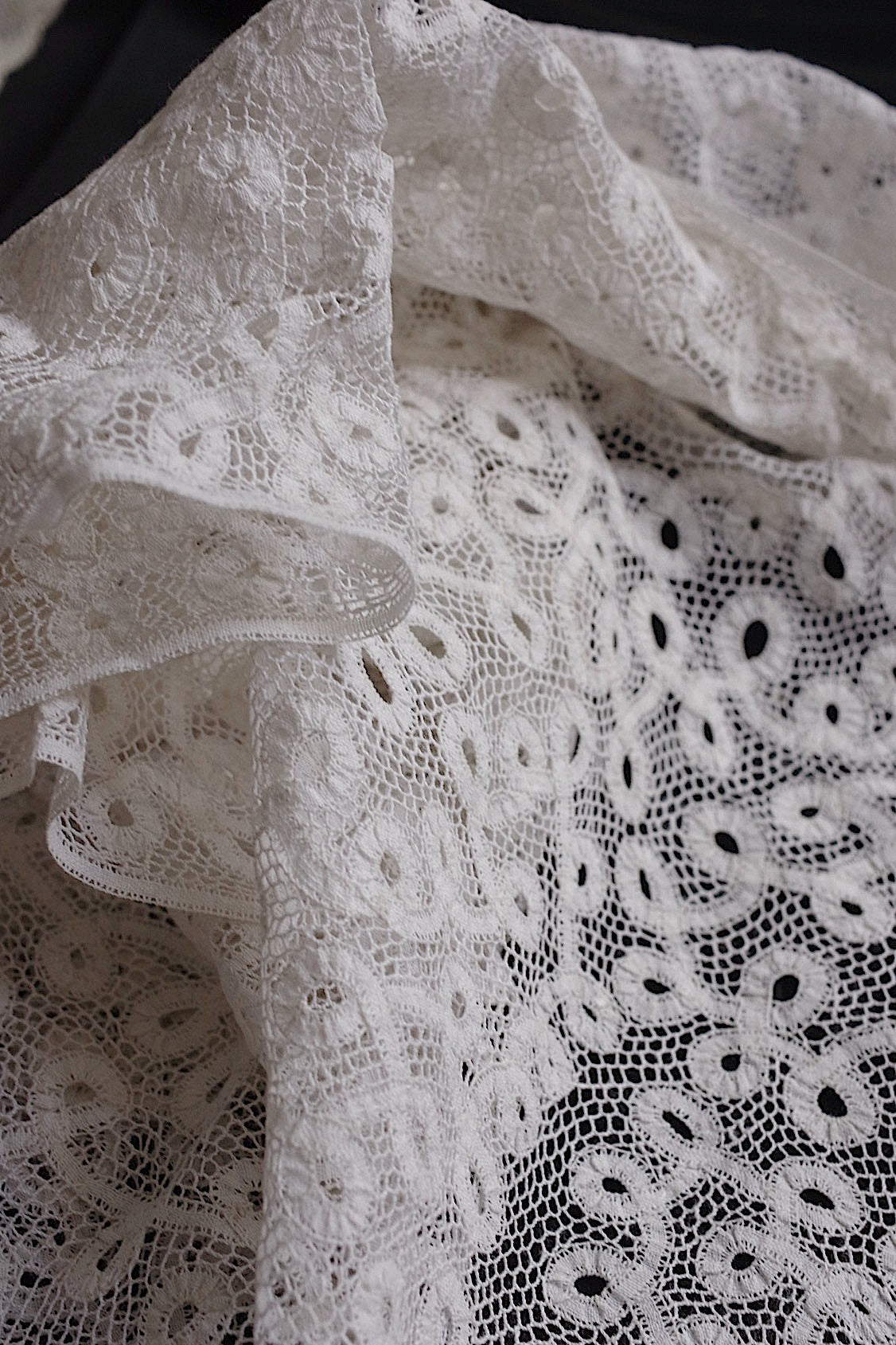 アンティークレース dentelle antique 263cm .FR a l'epoque