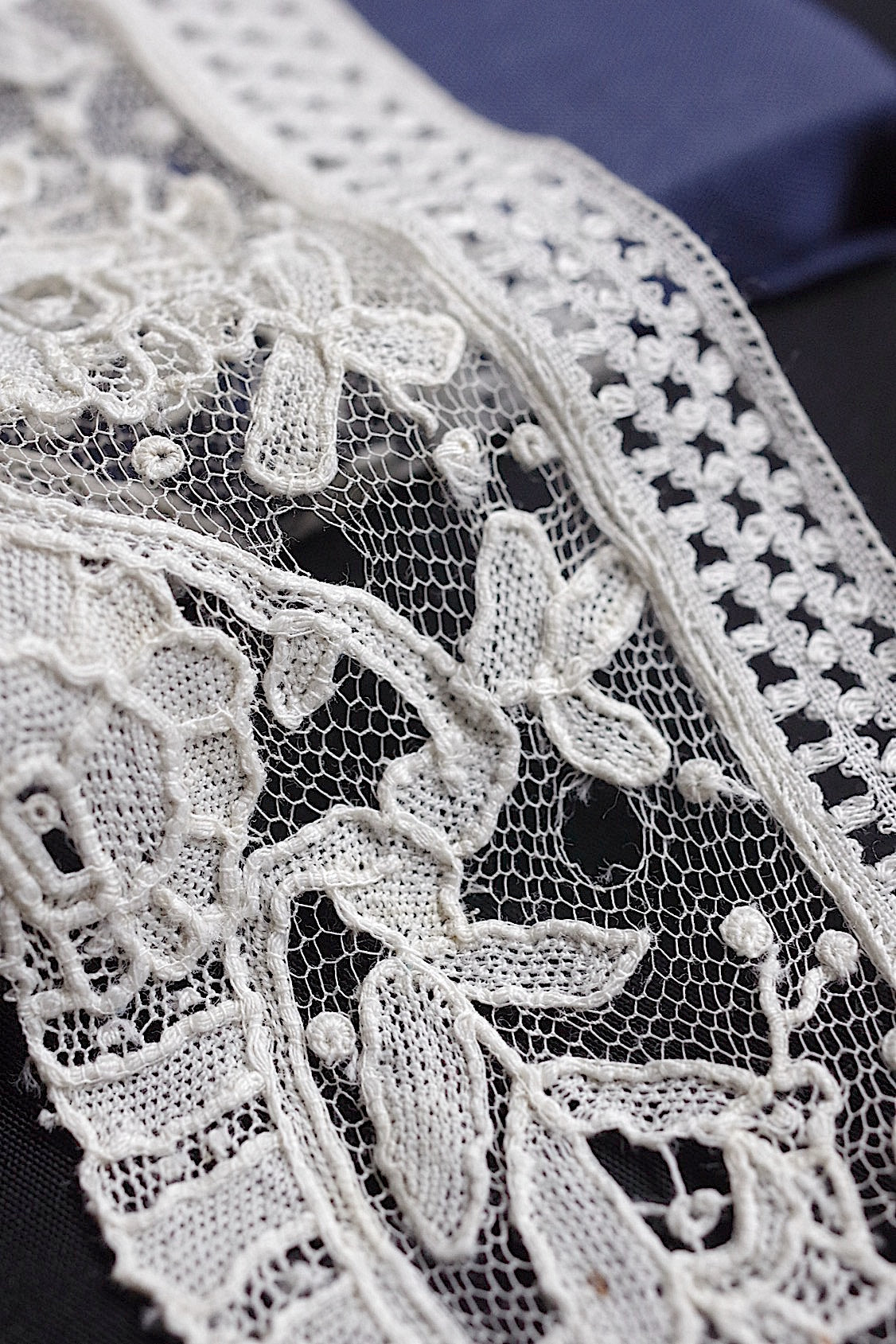 アンティークレース dentelle antique 210cm .FR a l'epoque