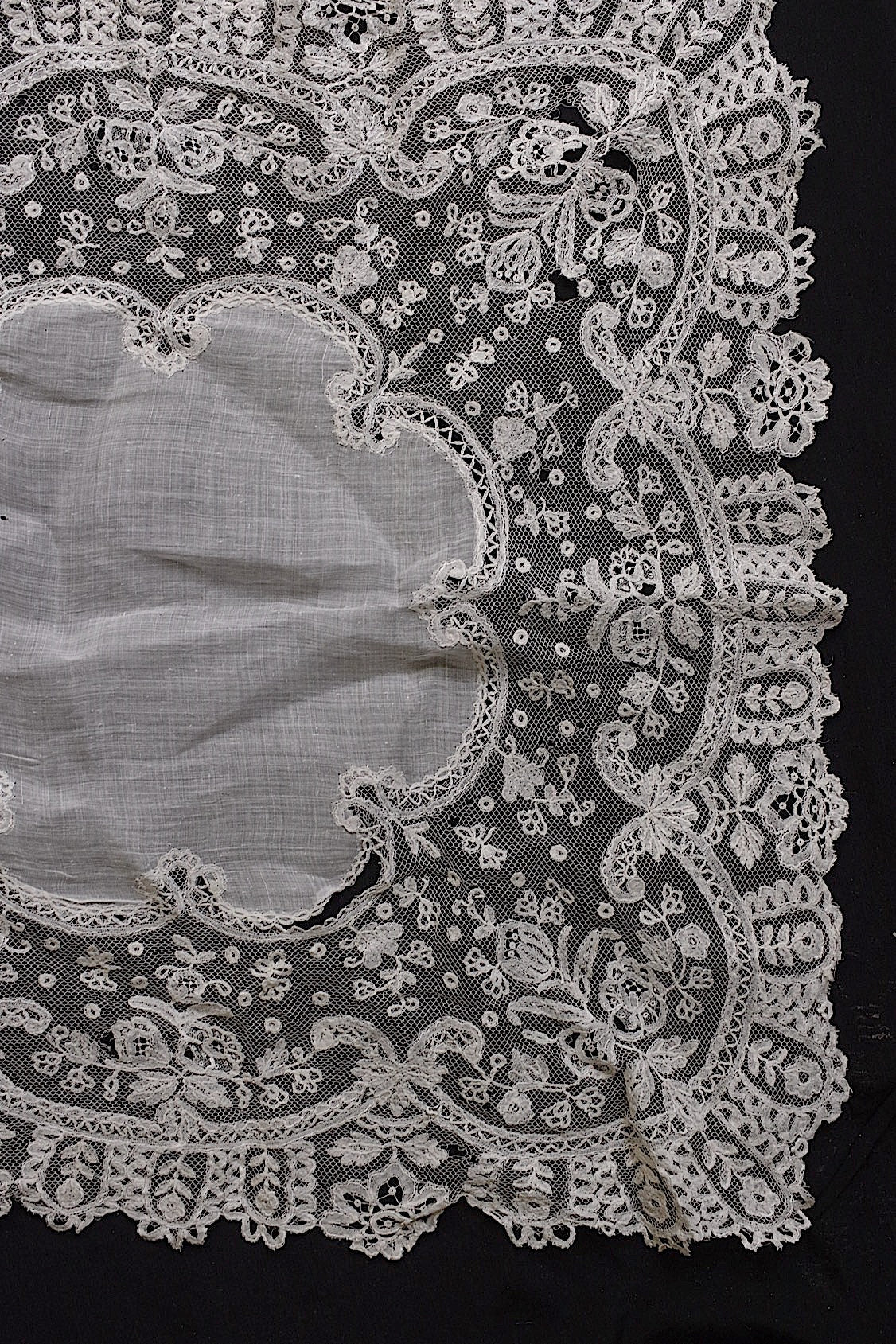 アンティークレース dentelle antique ハギレ+ハンカチ .FR a l'epoque