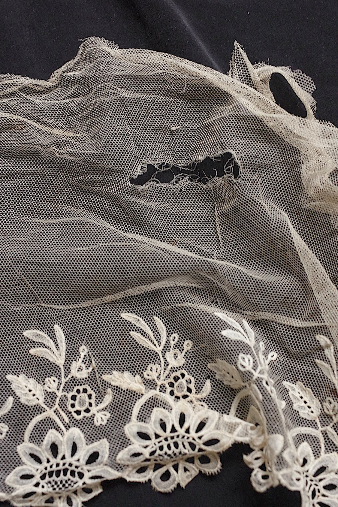 アンティークレース dentelle antique ハギレ+ハンカチ .FR a l'epoque