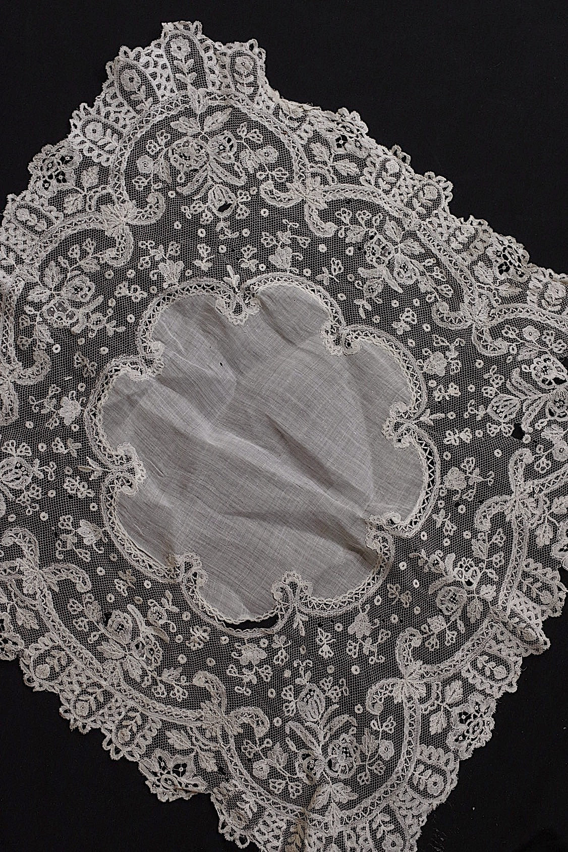 アンティークレース dentelle antique ハギレ+ハンカチ .FR a l'epoque