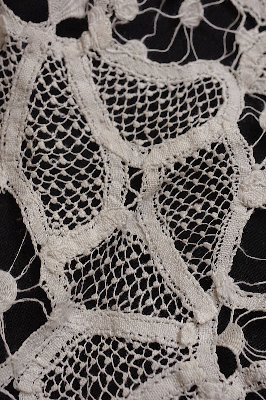 アンティークレース dentelle antique 小さなジレ .FR a l'epoque