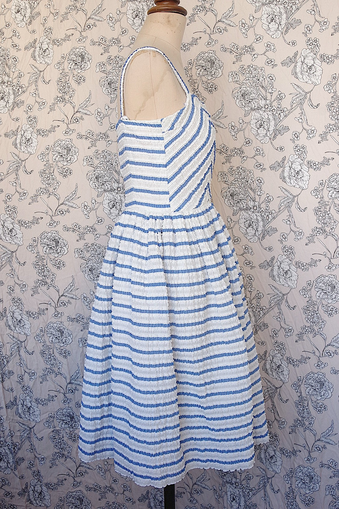 ヴィンテージワンピース vêtement vintage 50's .FR a l'epoque