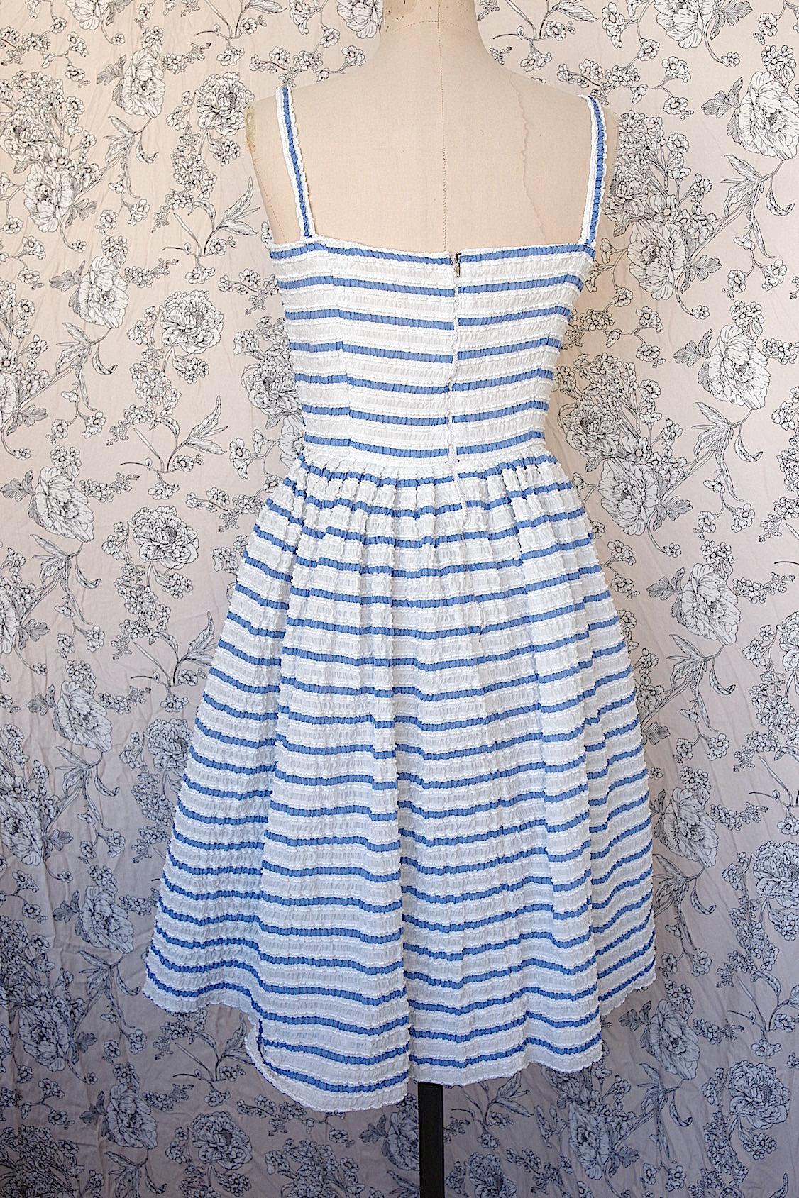 ヴィンテージワンピース vêtement vintage 50's .FR a l'epoque