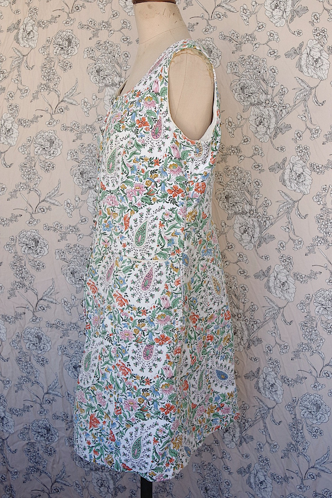 ヴィンテージワンピース vêtement vintageリバティー柄 .FR a l'epoque