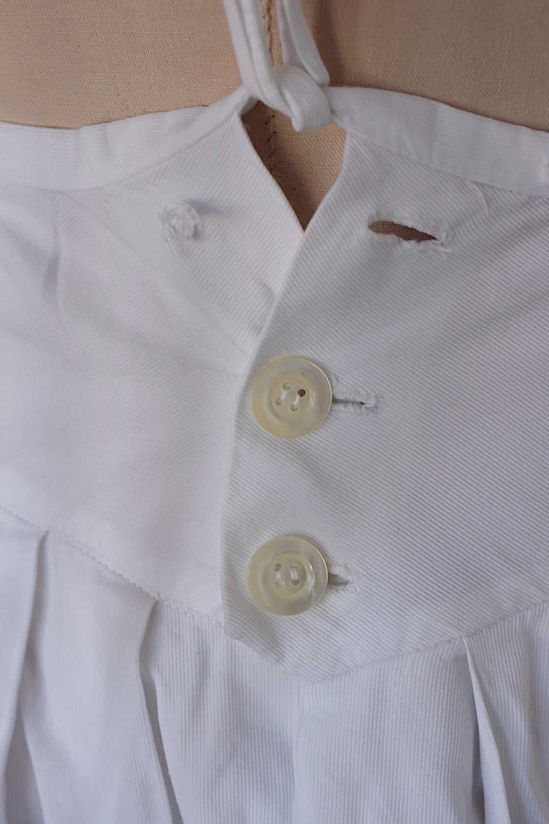 ヴィンテージスカート vêtement vintage Emmanuelle Khanh .FR a l'epoque