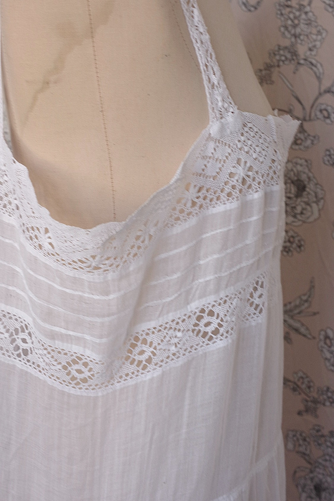 アンティークワンピース vêtement antique レースワンピース .FR a l'epoque