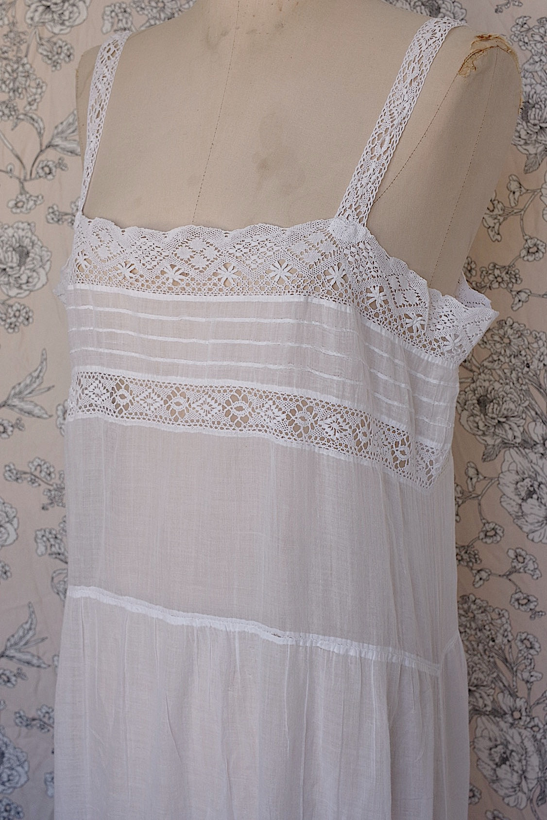 アンティークワンピース vêtement antique レースワンピース .FR a l'epoque